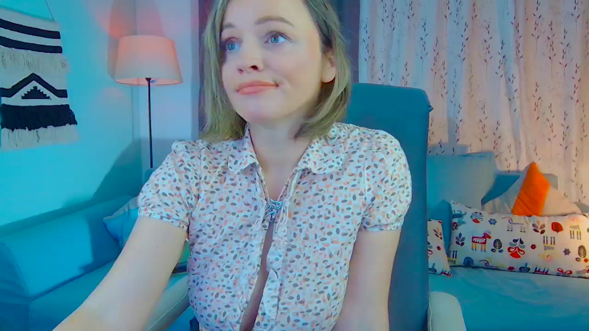 Gallery image thumbnail from SweetDazzle's myfreecams stream on, 11/27/2024, 14:32 image 8 of 20
