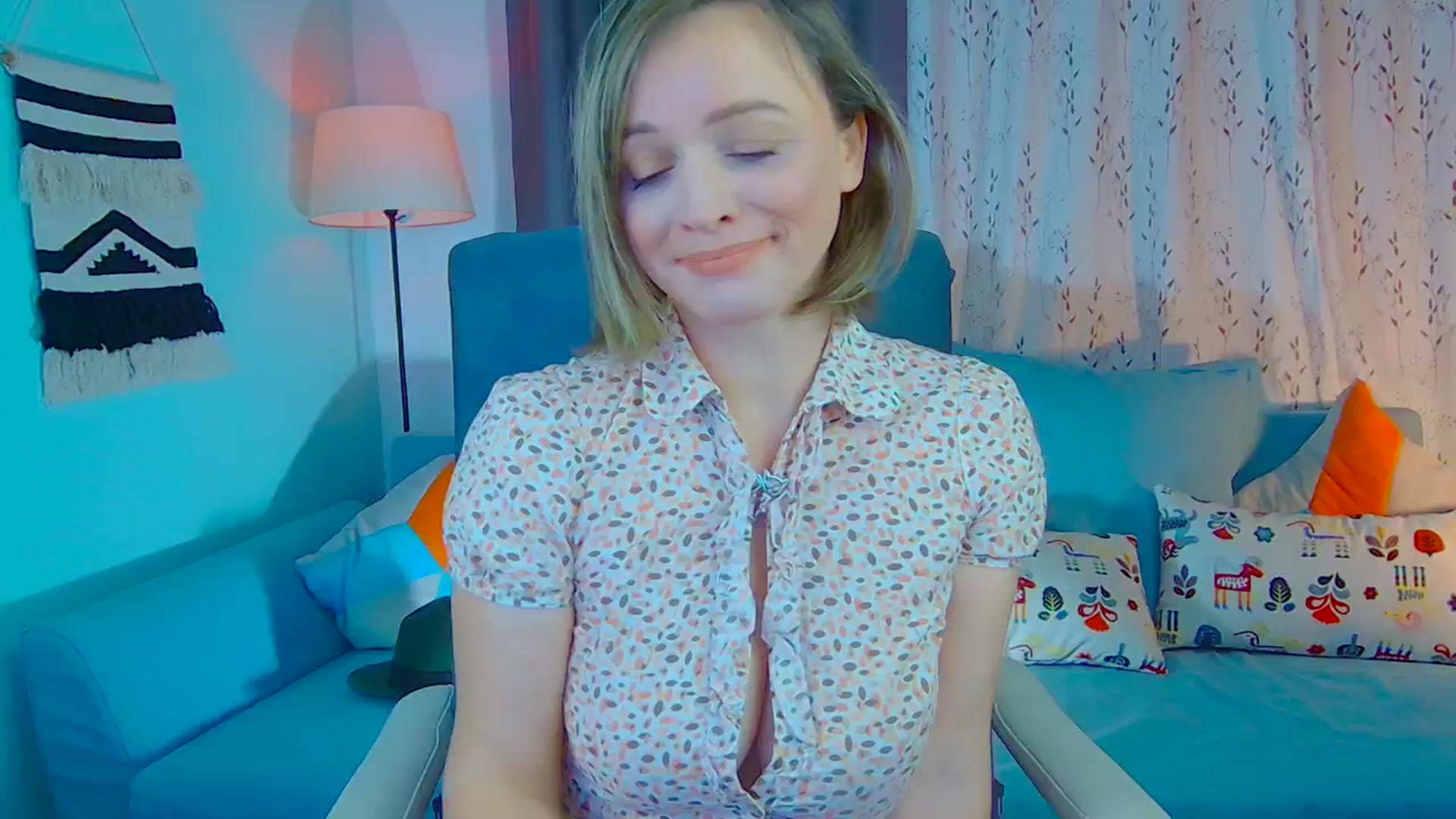 Gallery image thumbnail from SweetDazzle's myfreecams stream on, 11/27/2024, 16:35 image 6 of 20
