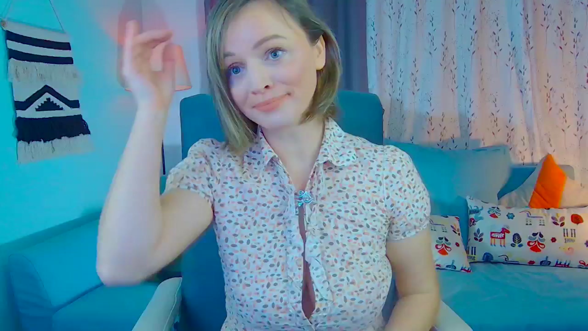 Gallery image thumbnail from SweetDazzle's myfreecams stream on, 11/27/2024, 16:35 image 11 of 20