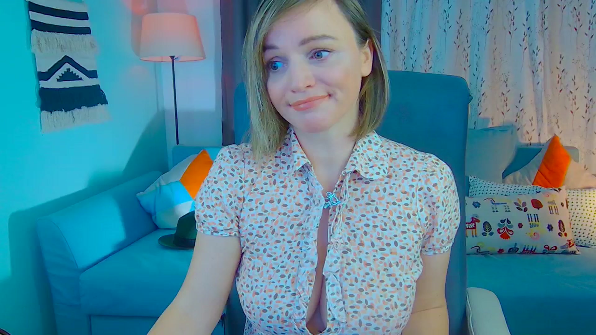 Gallery image thumbnail from SweetDazzle's myfreecams stream on, 11/29/2024, 24:03 image 13 of 20