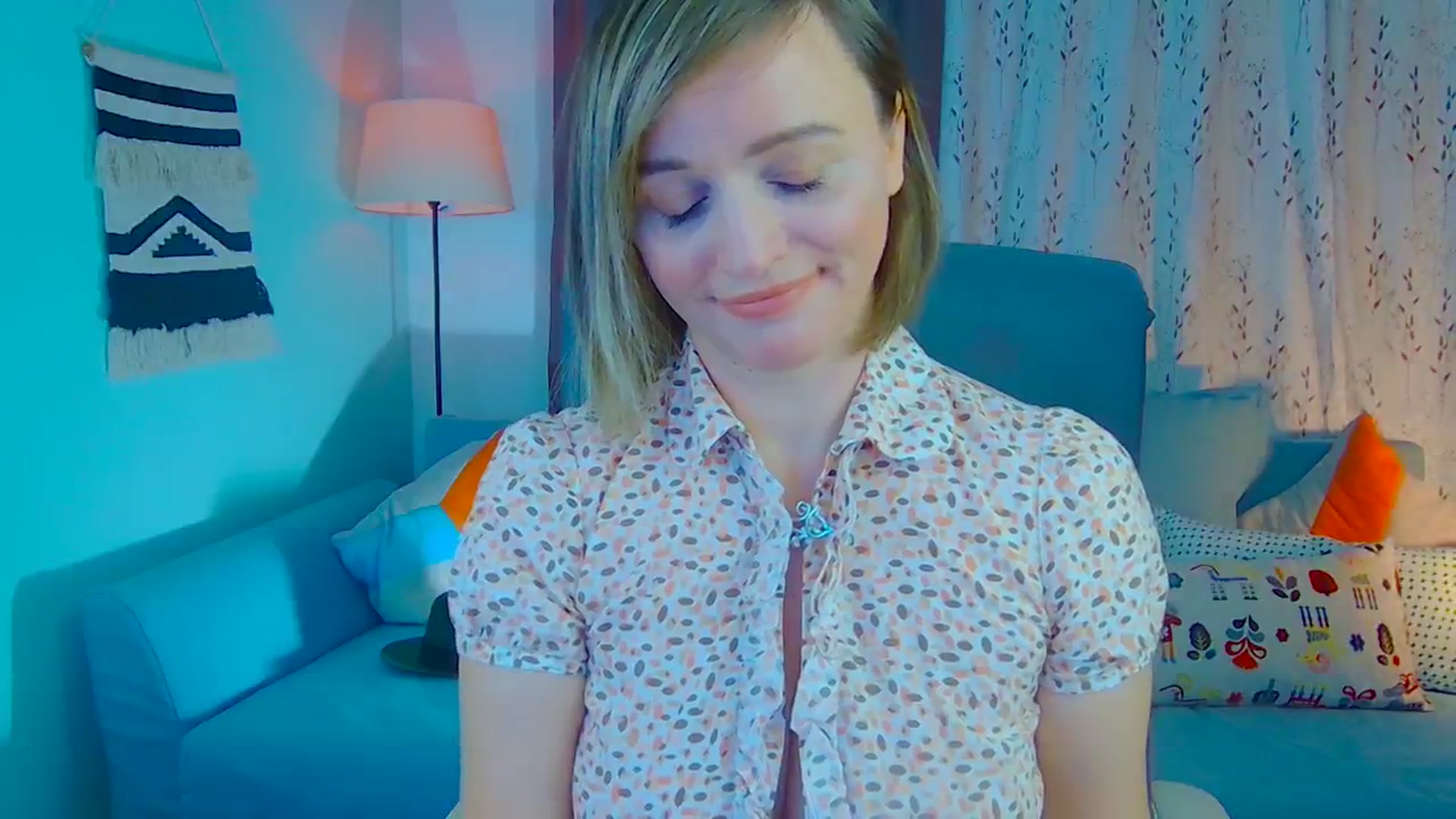 Gallery image thumbnail from SweetDazzle's myfreecams stream on, 11/29/2024, 24:03 image 6 of 20