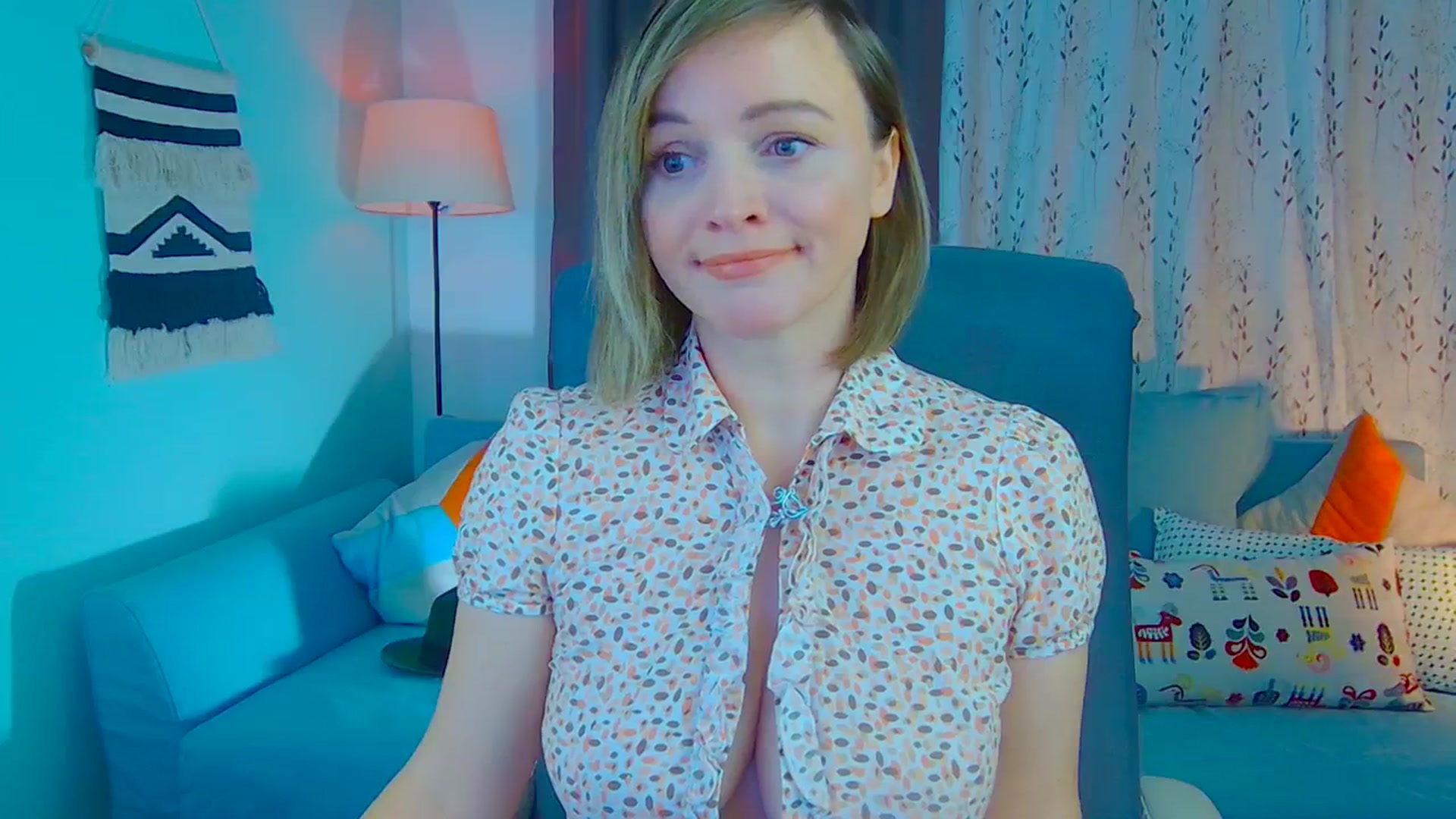 Gallery image thumbnail from SweetDazzle's myfreecams stream on, 11/29/2024, 24:03 image 3 of 20