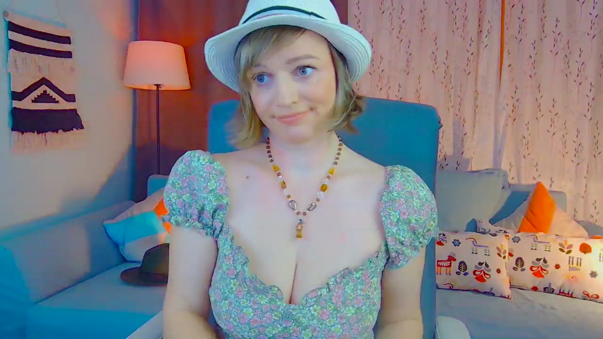Gallery image thumbnail from SweetDazzle's myfreecams stream on, 12/09/2024, 09:48 image 12 of 20