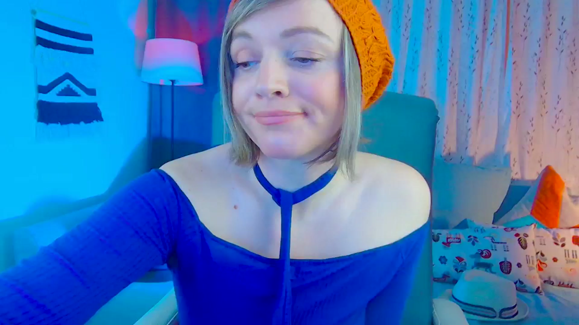 Gallery image thumbnail from SweetDazzle's myfreecams stream on, 12/10/2024, 12:32 image 15 of 20