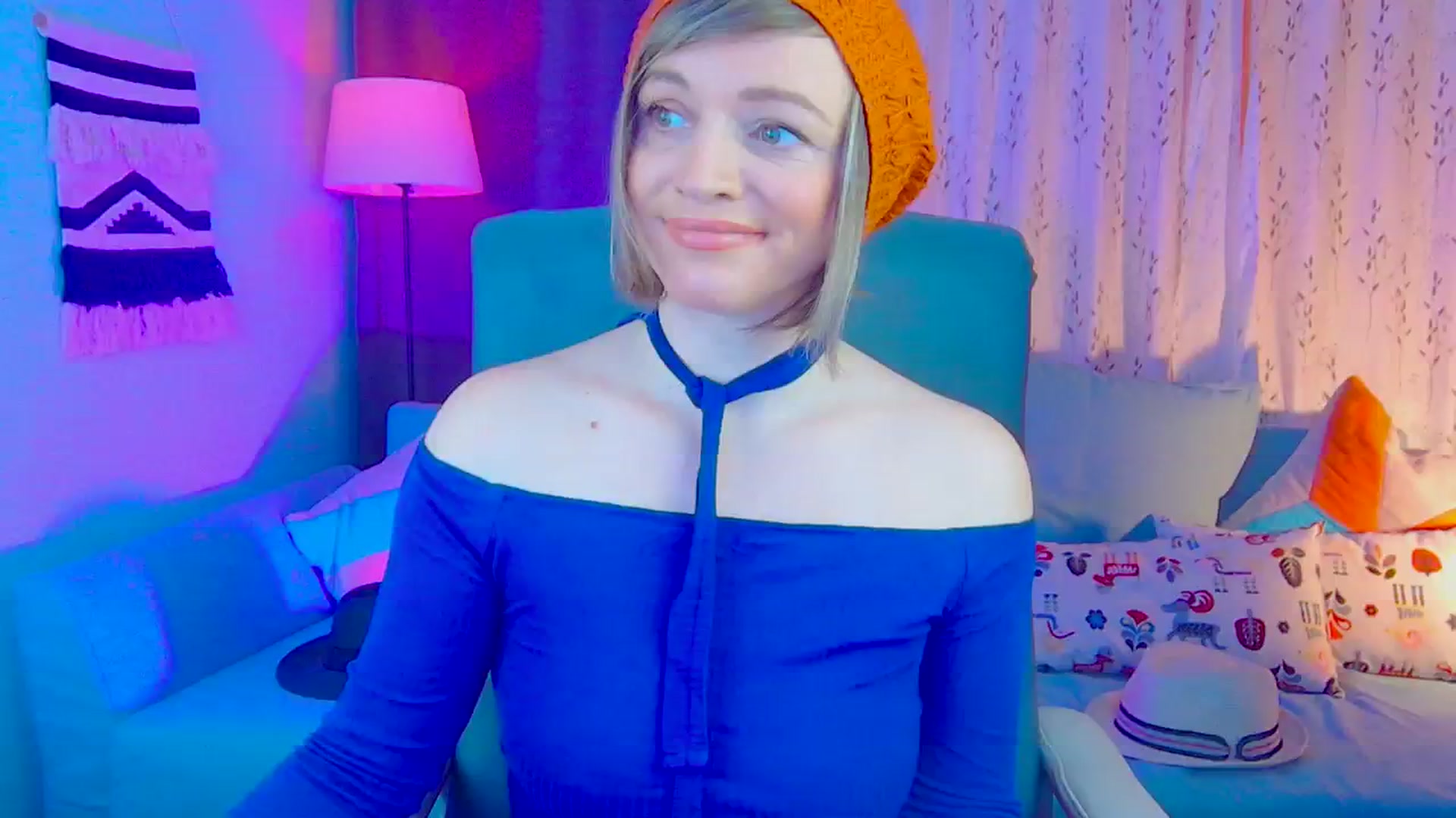 Gallery image thumbnail from SweetDazzle's myfreecams stream on, 12/10/2024, 12:32 image 1 of 20