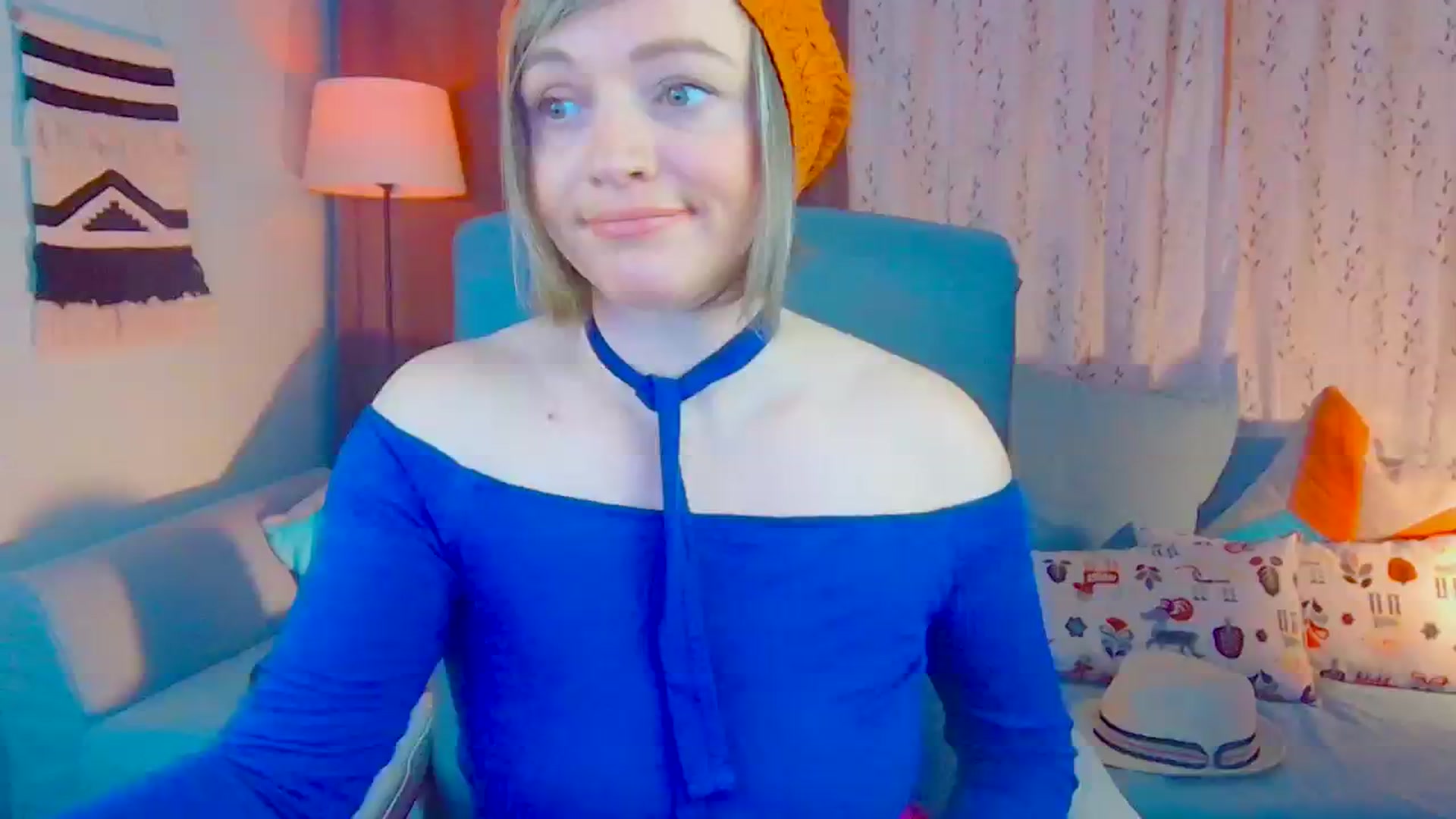 Gallery image thumbnail from SweetDazzle's myfreecams stream on, 12/10/2024, 12:32 image 6 of 20