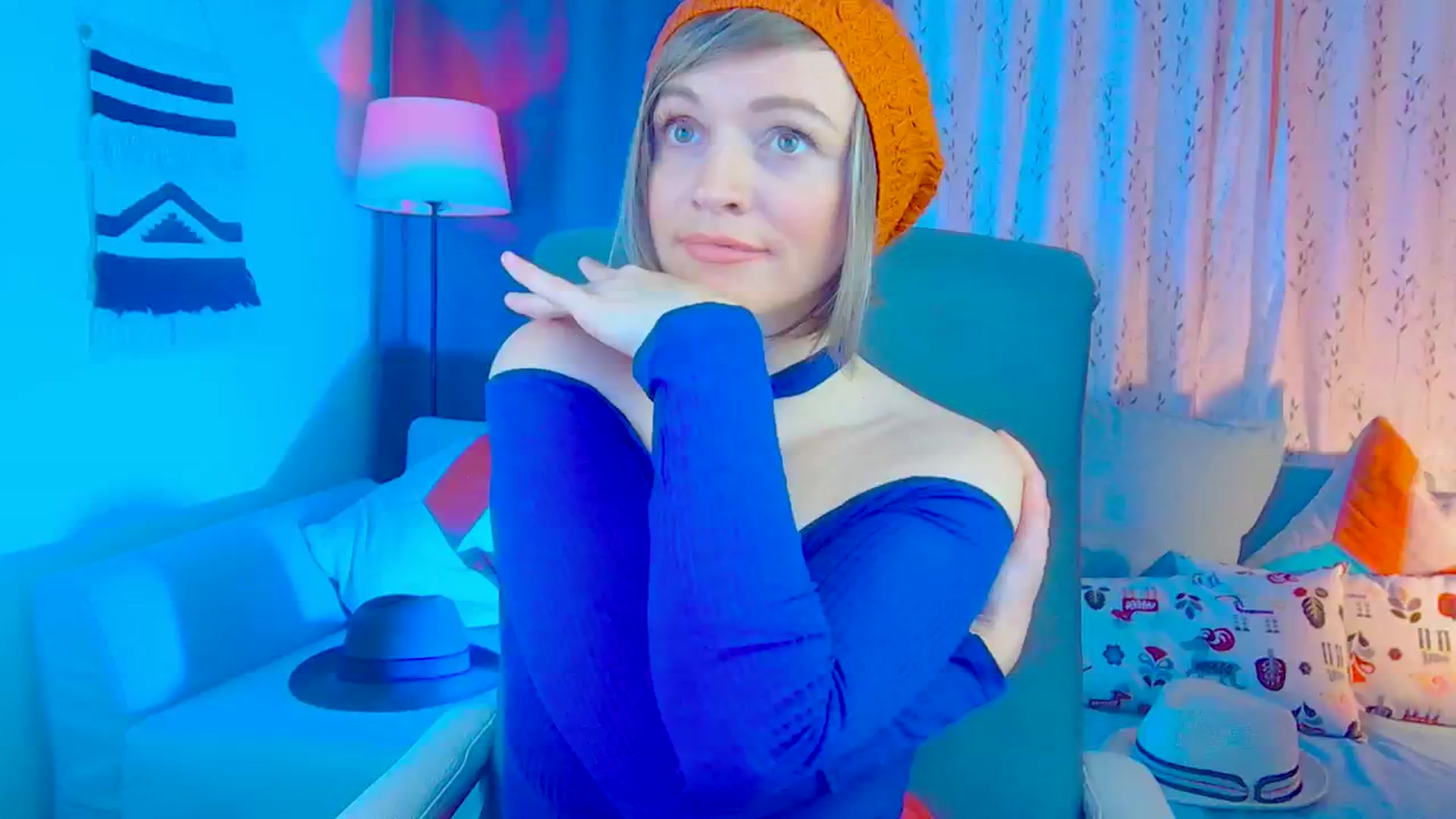 Gallery image thumbnail from SweetDazzle's myfreecams stream on, 12/10/2024, 12:32 image 16 of 20