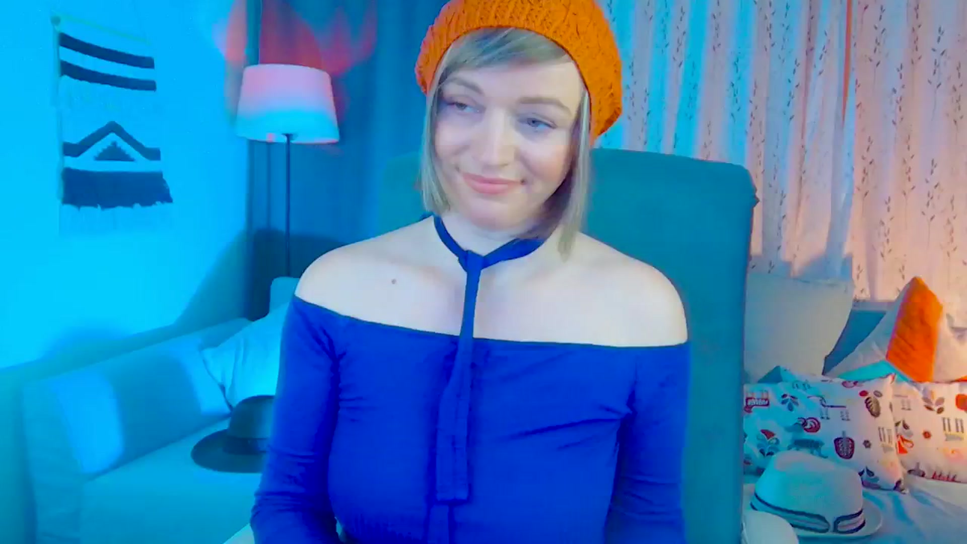 Gallery image thumbnail from SweetDazzle's myfreecams stream on, 12/10/2024, 12:32 image 13 of 20