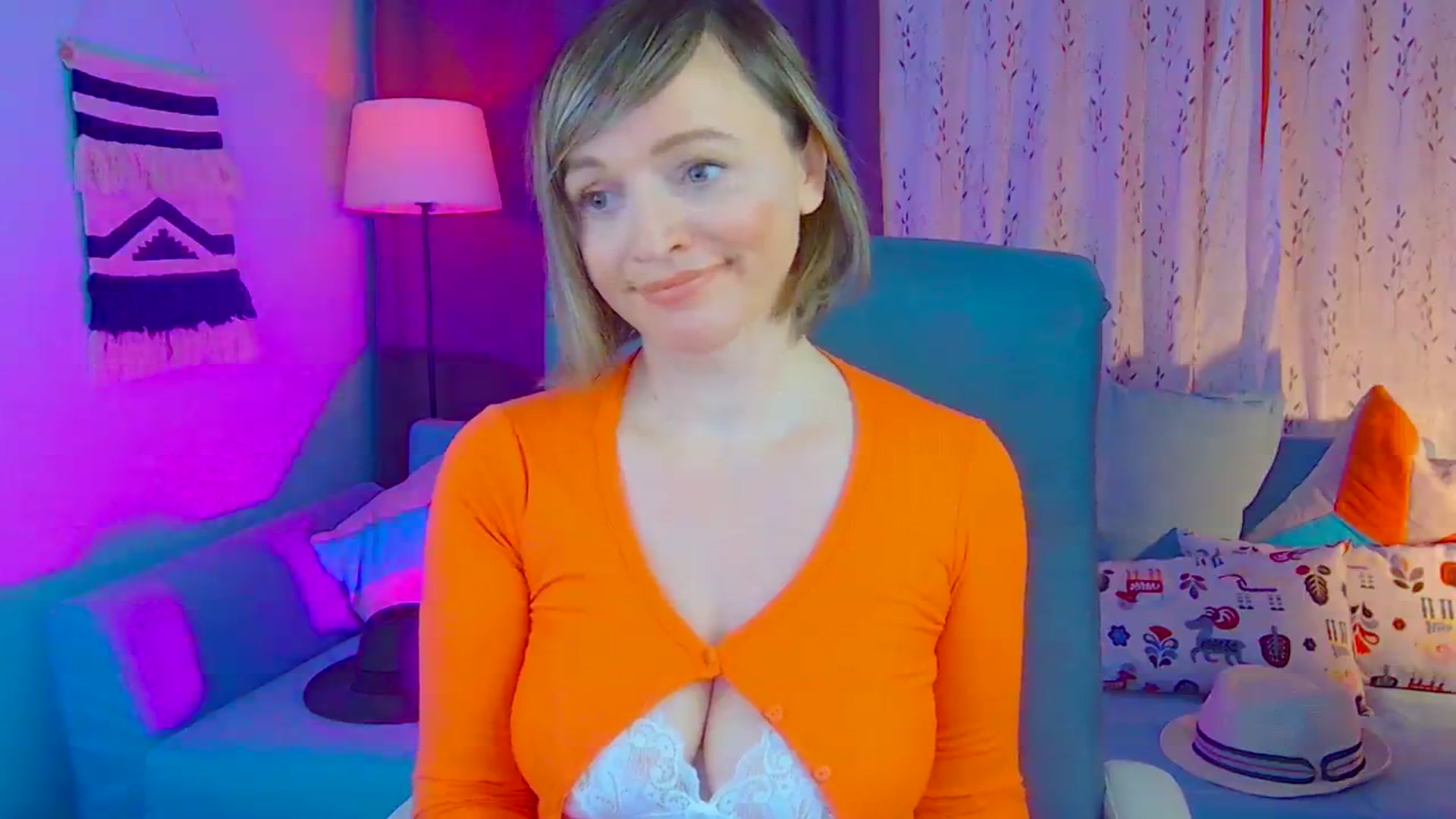 Gallery image thumbnail from SweetDazzle's myfreecams stream on, 12/10/2024, 19:56 image 11 of 20