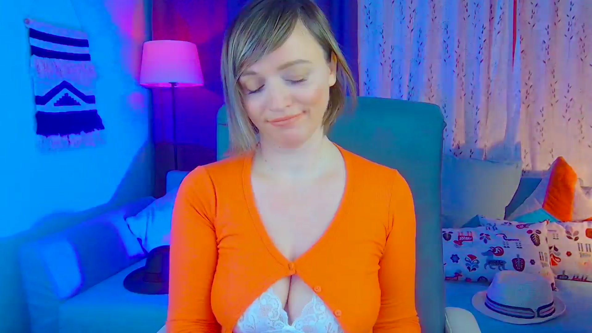 Gallery image thumbnail from SweetDazzle's myfreecams stream on, 12/10/2024, 19:56 image 7 of 20