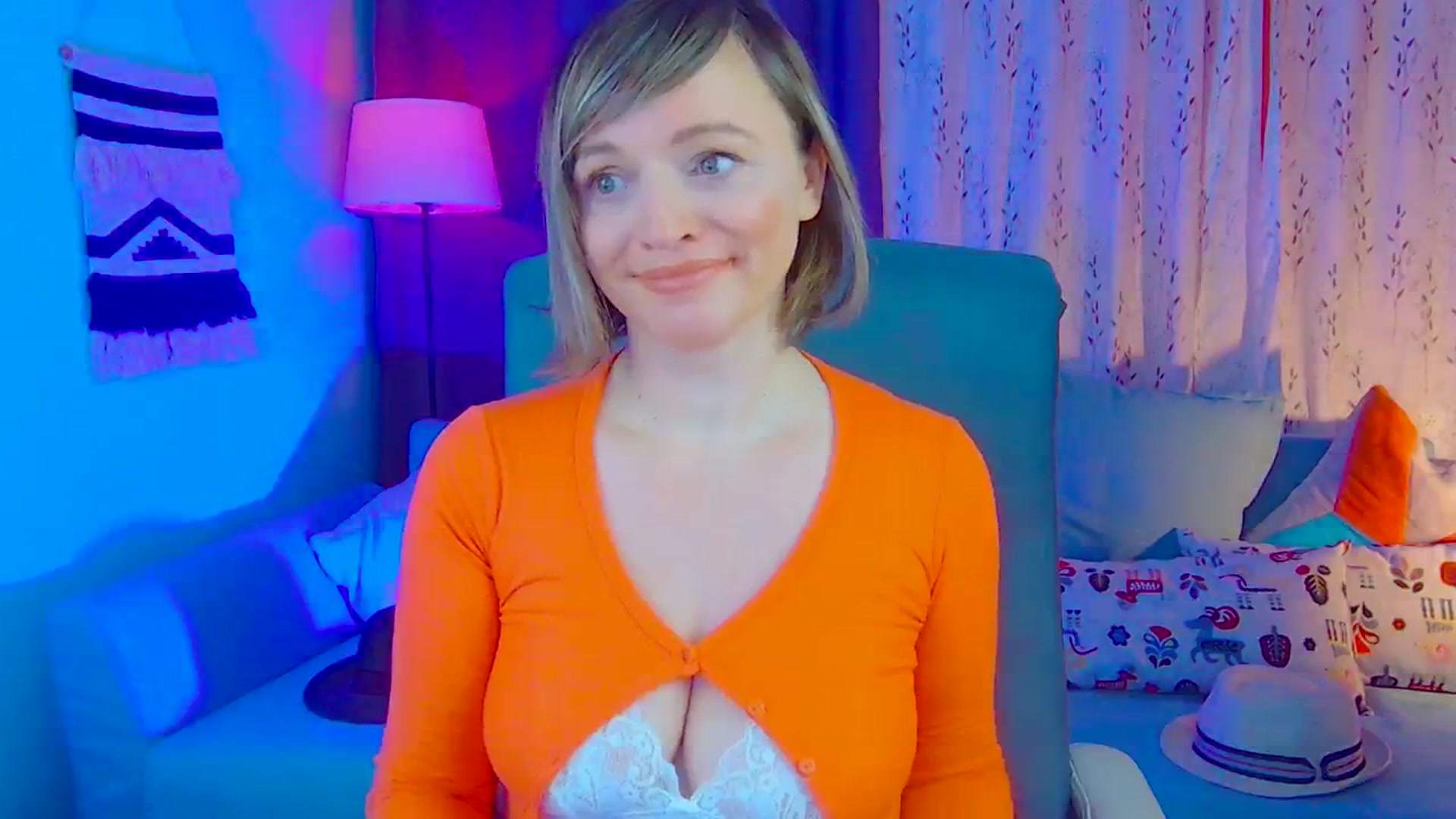 Gallery image thumbnail from SweetDazzle's myfreecams stream on, 12/10/2024, 19:56 image 14 of 20