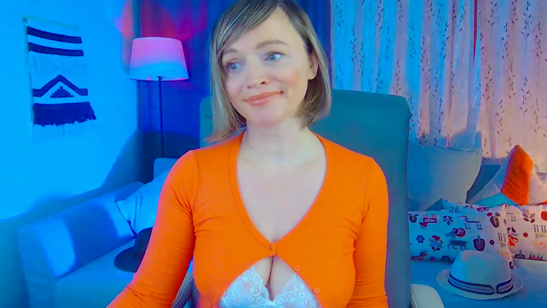 Gallery image thumbnail from SweetDazzle's myfreecams stream on, 12/10/2024, 19:56 image 3 of 20