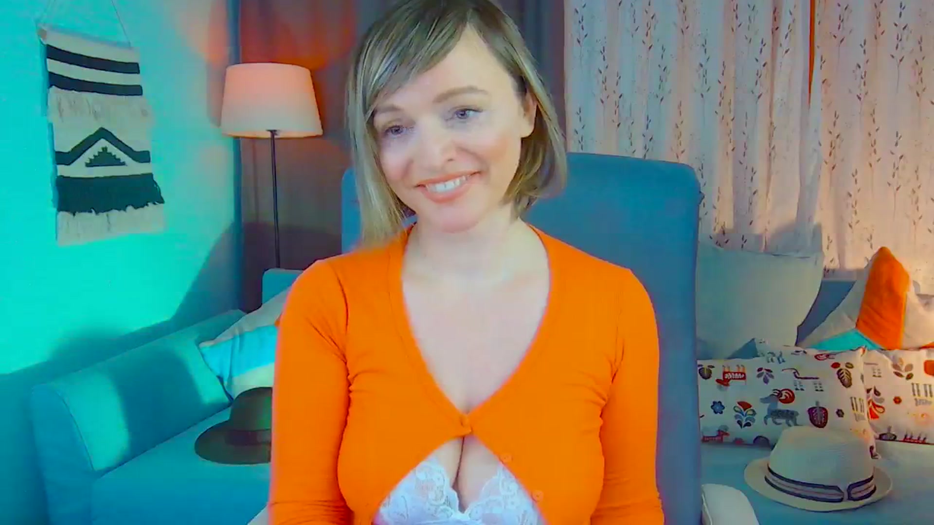 Gallery image thumbnail from SweetDazzle's myfreecams stream on, 12/10/2024, 19:56 image 5 of 20