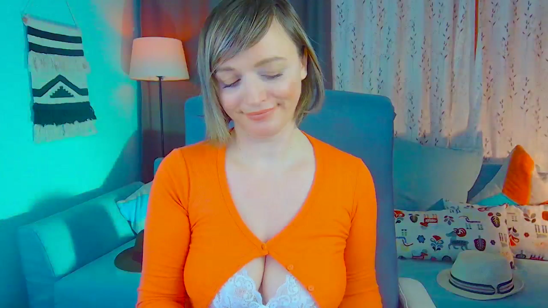 Gallery image thumbnail from SweetDazzle's myfreecams stream on, 12/10/2024, 19:56 image 19 of 20