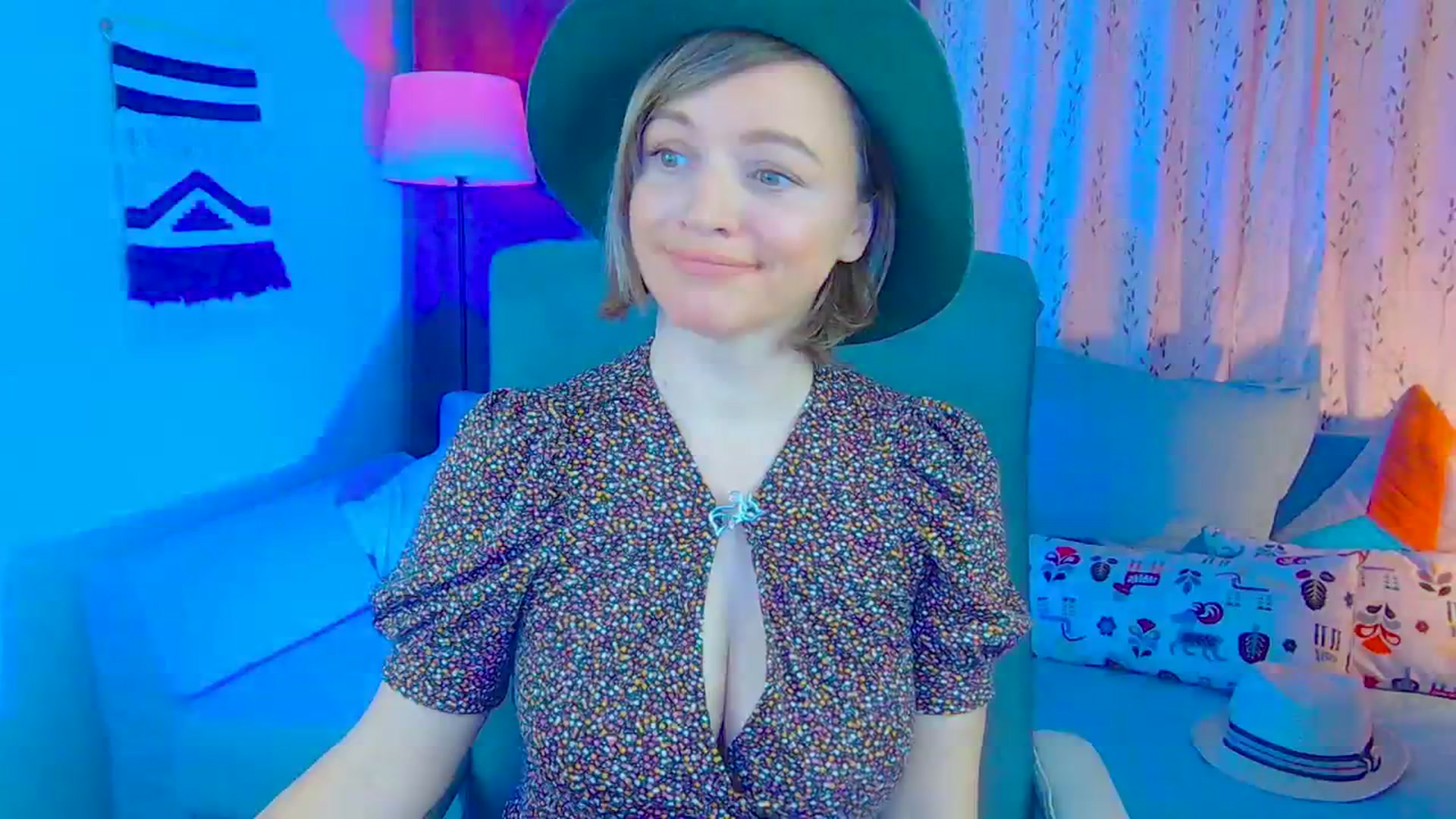 Gallery image thumbnail from SweetDazzle's myfreecams stream on, 12/12/2024, 10:34 image 7 of 20