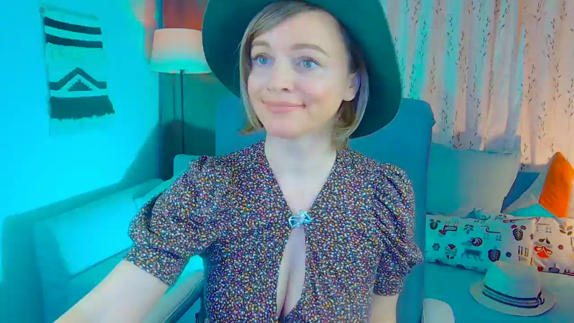 Gallery image thumbnail from SweetDazzle's myfreecams stream on, 12/12/2024, 11:07 image 8 of 20