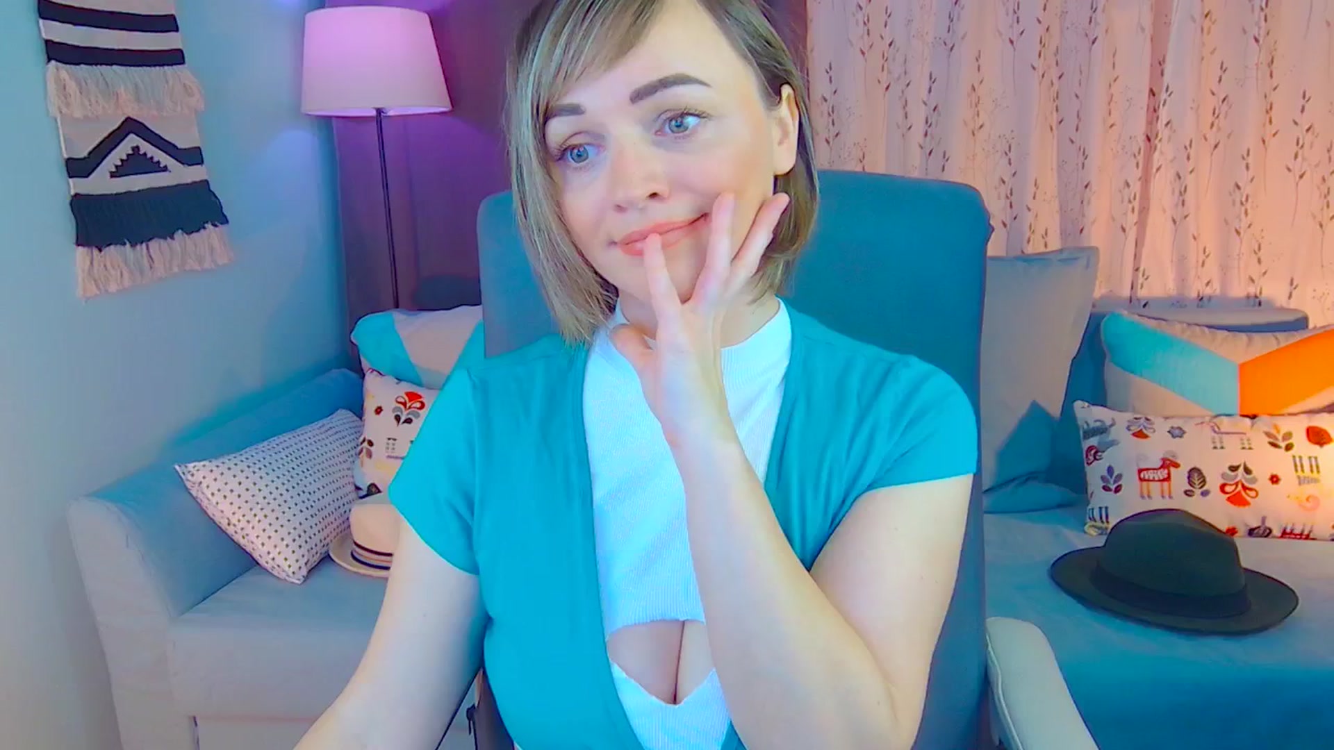 Gallery image thumbnail from SweetDazzle's myfreecams stream on, 12/17/2024, 14:45 image 8 of 20