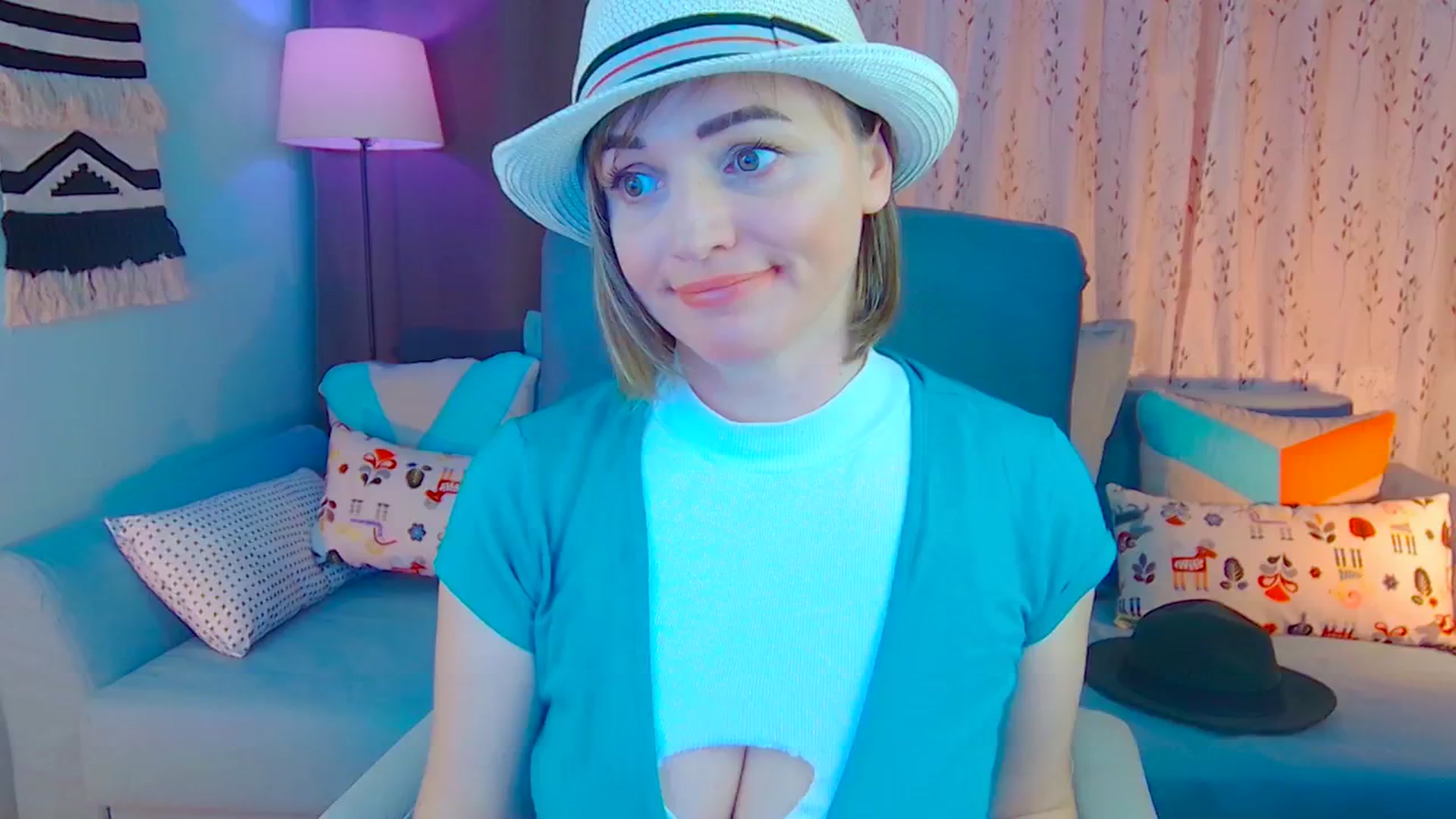 Gallery image thumbnail from SweetDazzle's myfreecams stream on, 12/17/2024, 17:43 image 5 of 20
