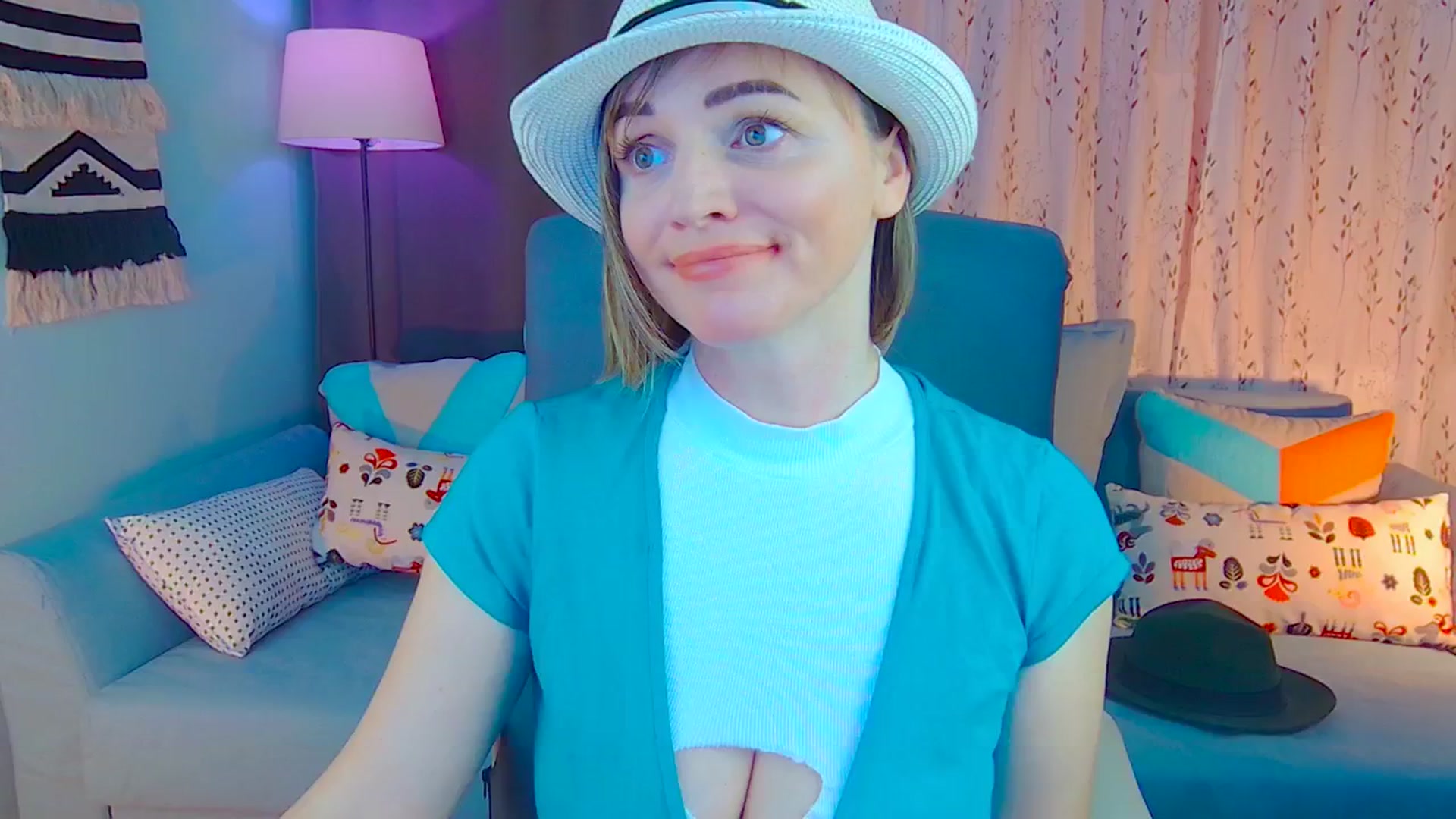 Gallery image thumbnail from SweetDazzle's myfreecams stream on, 12/17/2024, 17:43 image 8 of 20