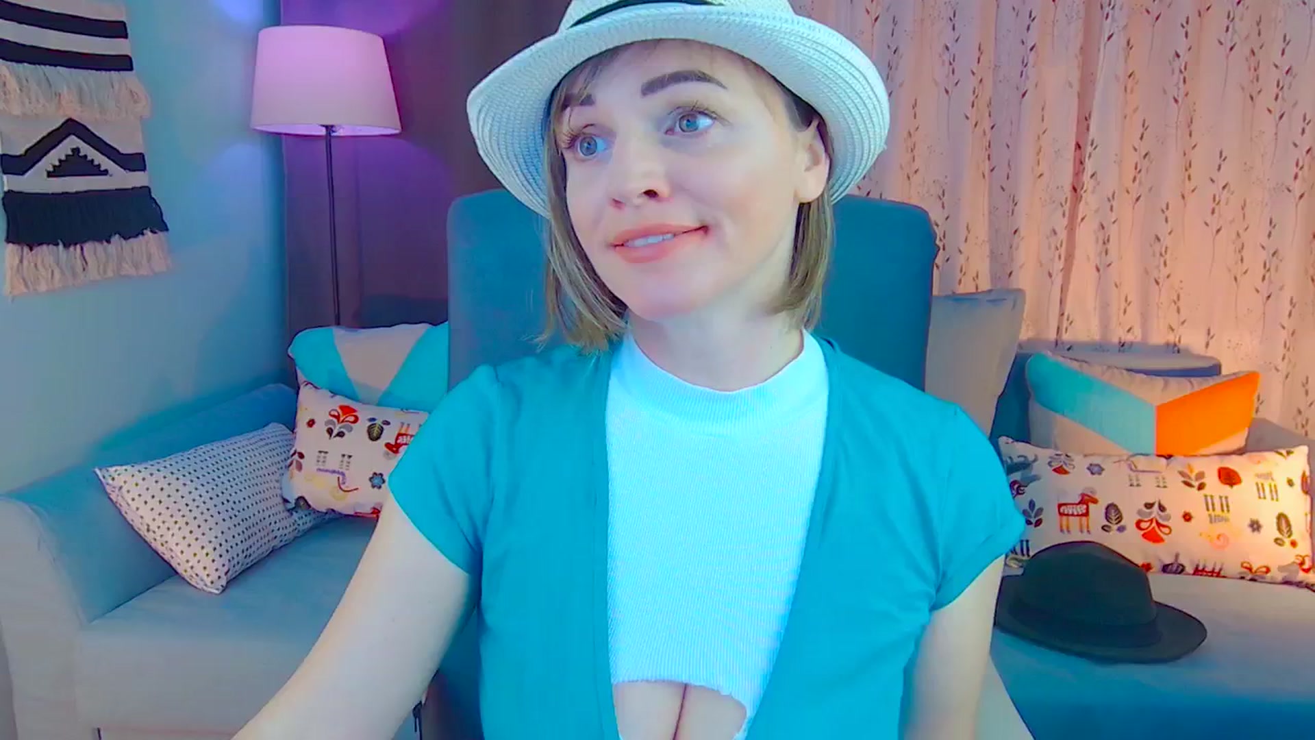 Gallery image thumbnail from SweetDazzle's myfreecams stream on, 12/17/2024, 17:43 image 16 of 20
