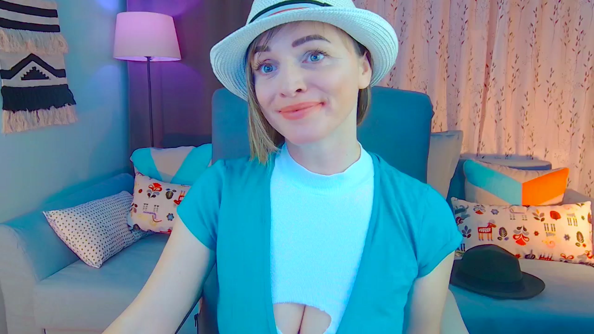 Gallery image thumbnail from SweetDazzle's myfreecams stream on, 12/17/2024, 17:43 image 7 of 20