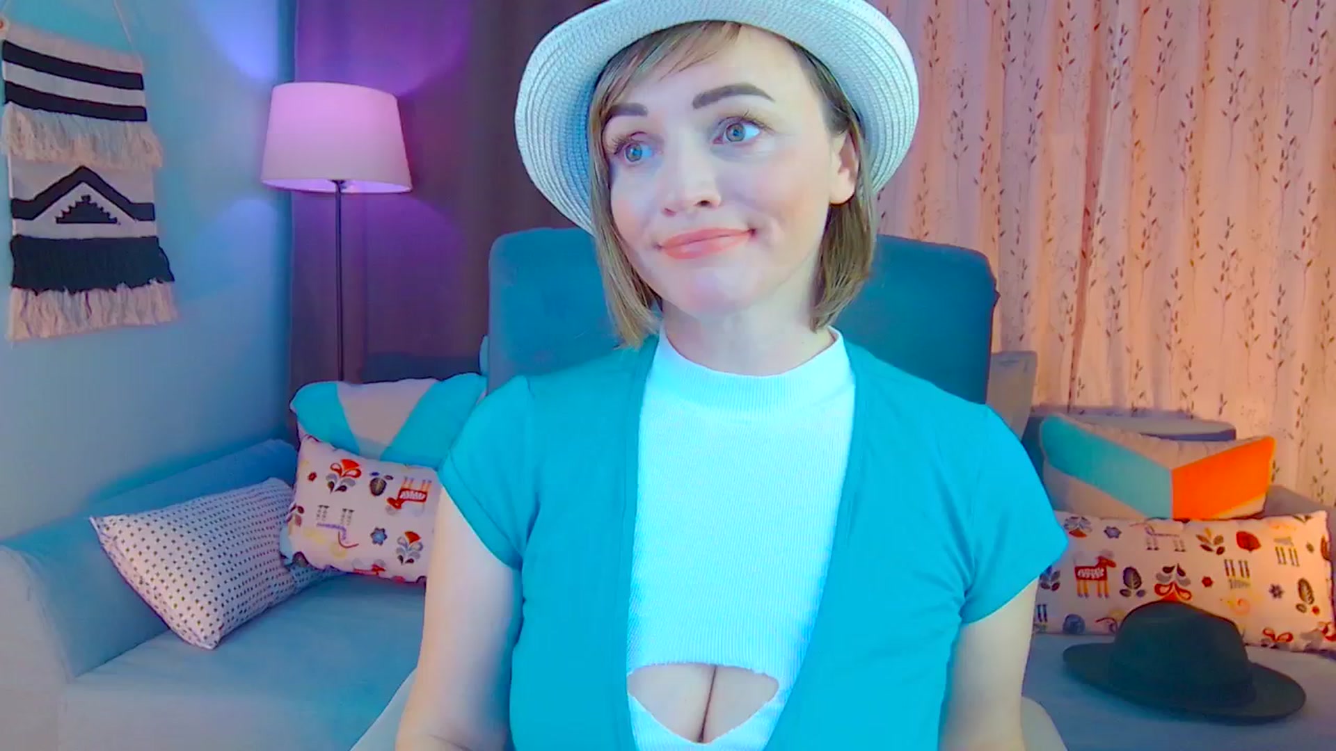 Gallery image thumbnail from SweetDazzle's myfreecams stream on, 12/17/2024, 20:27 image 12 of 20