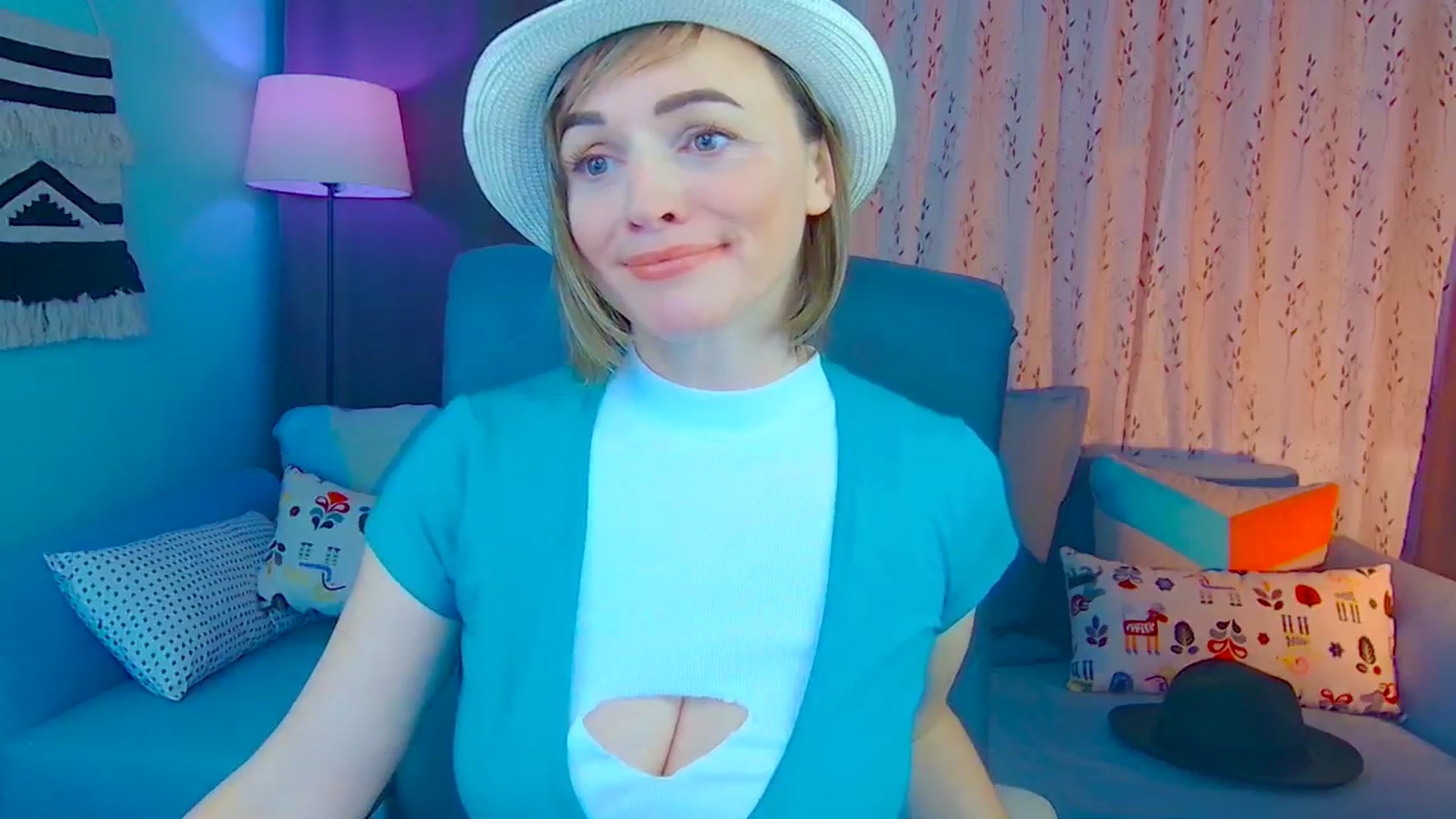 Gallery image thumbnail from SweetDazzle's myfreecams stream on, 12/17/2024, 21:36 image 2 of 20