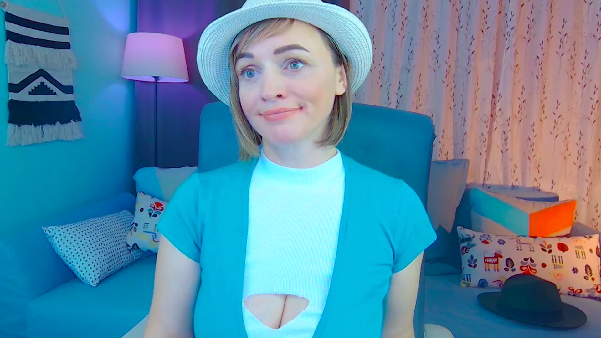 Gallery image thumbnail from SweetDazzle's myfreecams stream on, 12/17/2024, 21:36 image 20 of 20