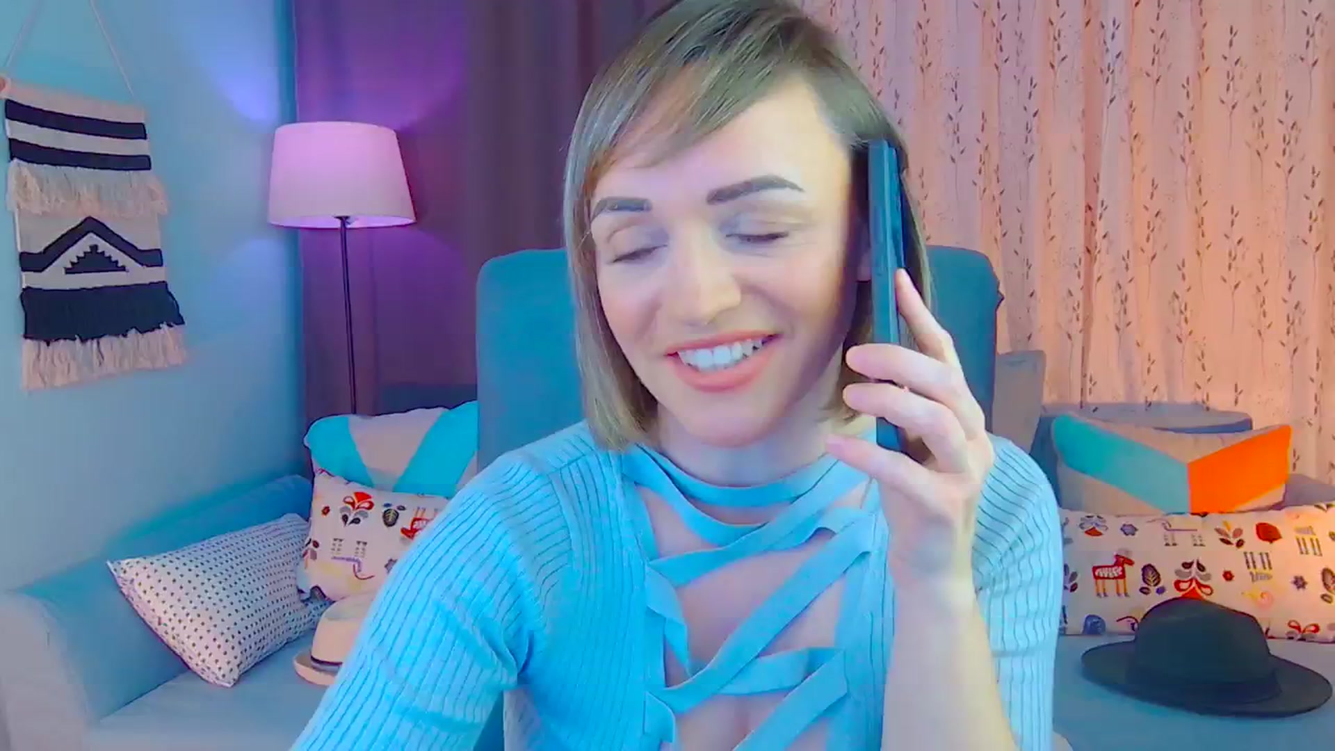 Gallery image thumbnail from SweetDazzle's myfreecams stream on, 12/19/2024, 11:31 image 2 of 20