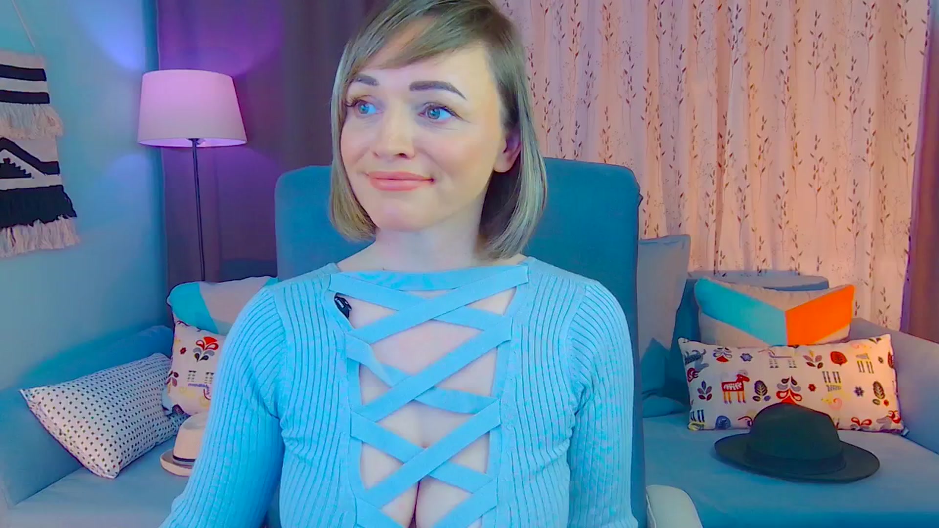 Gallery image thumbnail from SweetDazzle's myfreecams stream on, 12/19/2024, 11:31 image 7 of 20