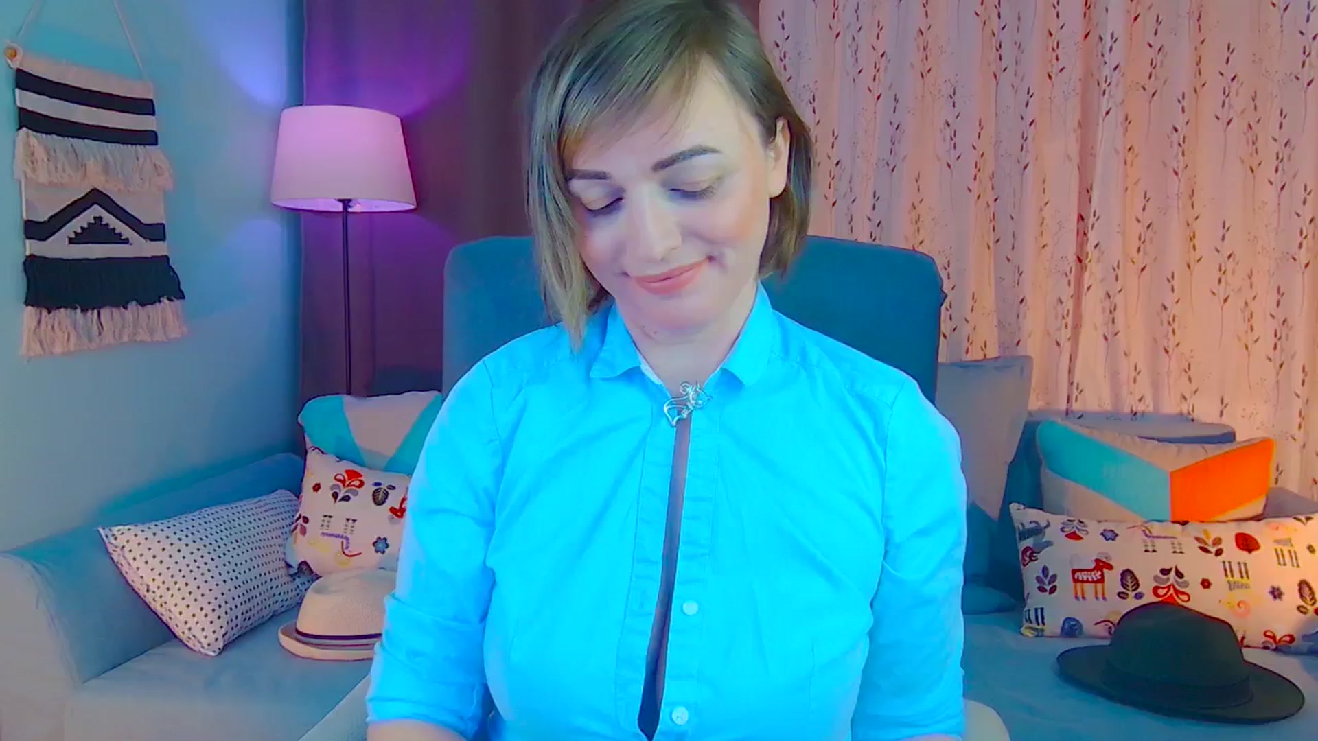 Gallery image thumbnail from SweetDazzle's myfreecams stream on, 12/20/2024, 16:09 image 9 of 20