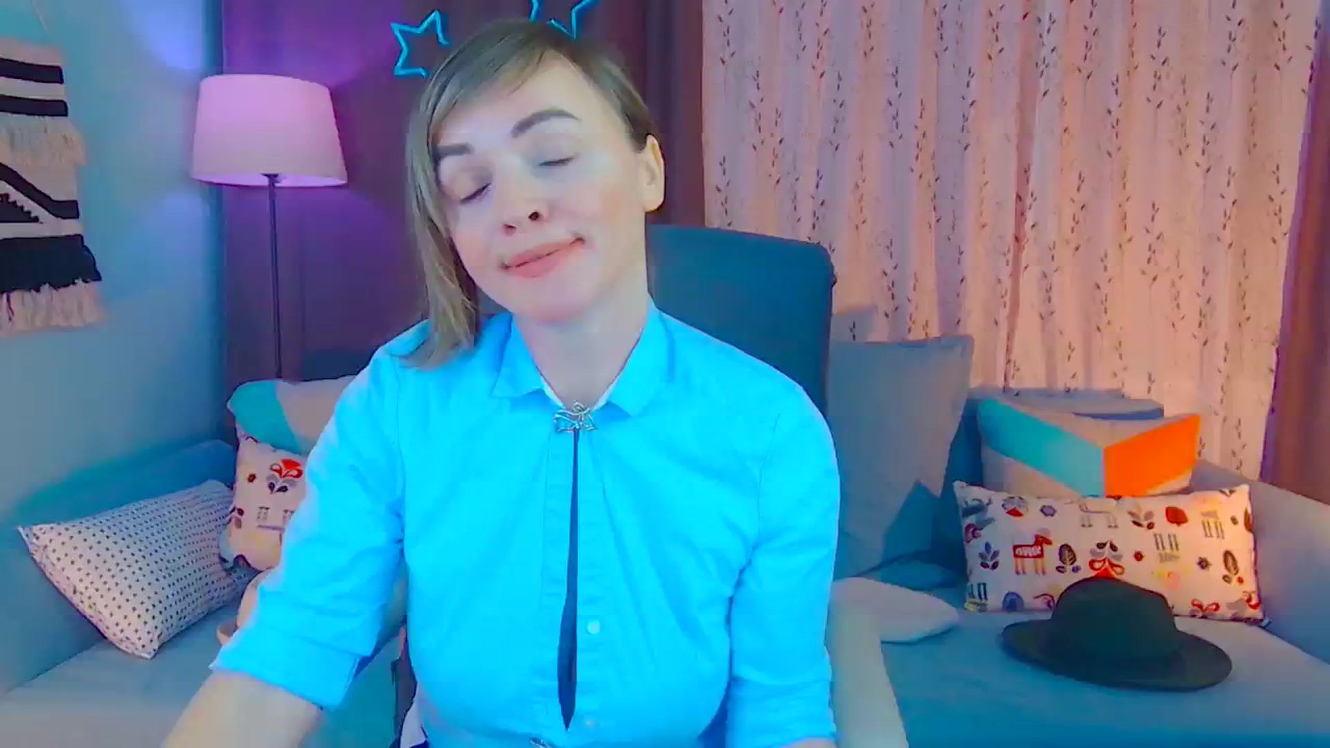 Gallery image thumbnail from SweetDazzle's myfreecams stream on, 12/20/2024, 17:10 image 17 of 20