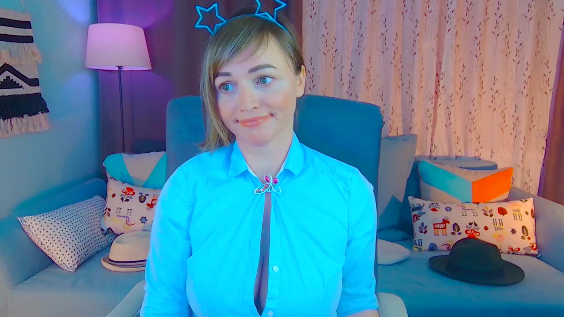 Gallery image thumbnail from SweetDazzle's myfreecams stream on, 12/20/2024, 18:45 image 5 of 20