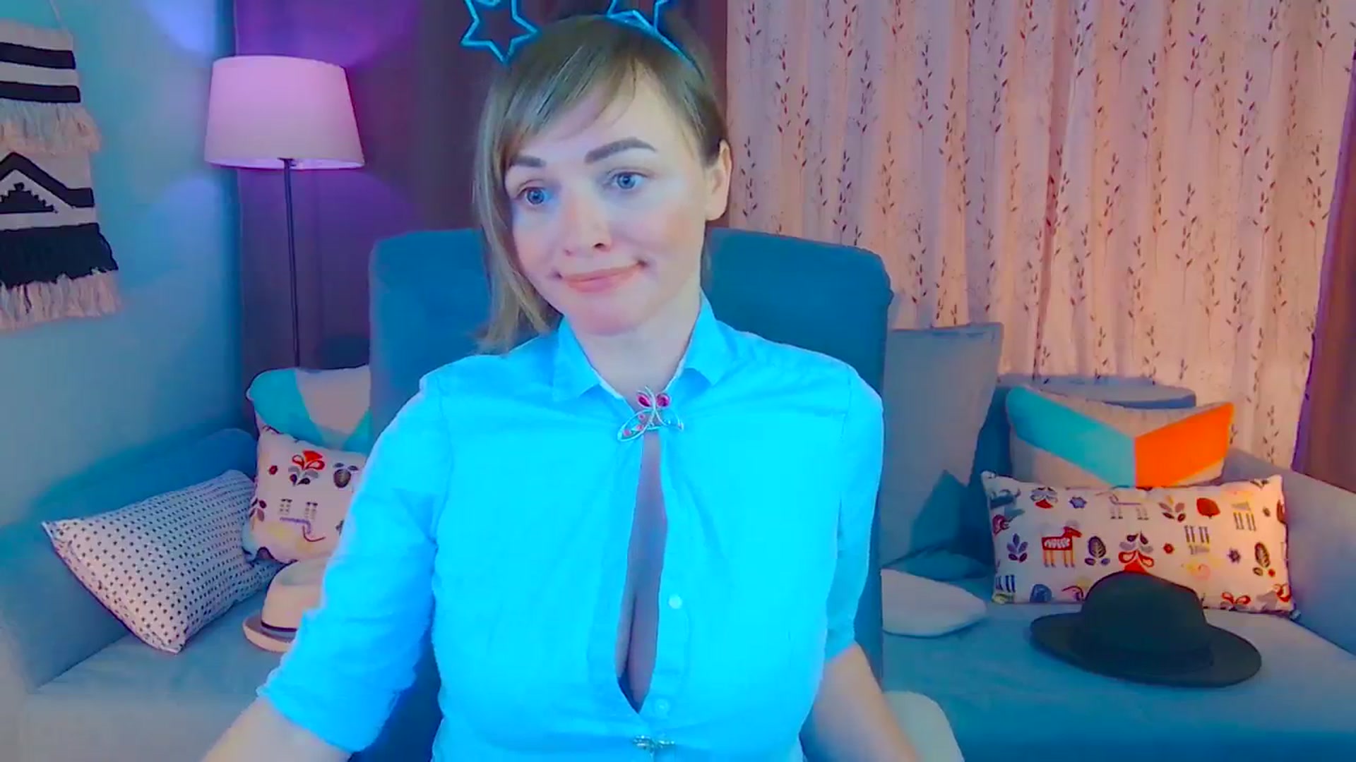 Gallery image thumbnail from SweetDazzle's myfreecams stream on, 12/20/2024, 18:45 image 9 of 20