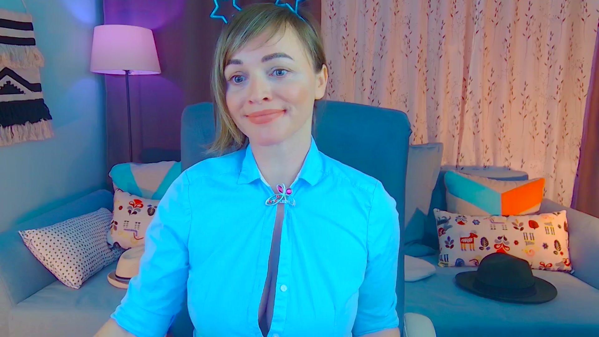 Gallery image thumbnail from SweetDazzle's myfreecams stream on, 12/20/2024, 18:45 image 11 of 20