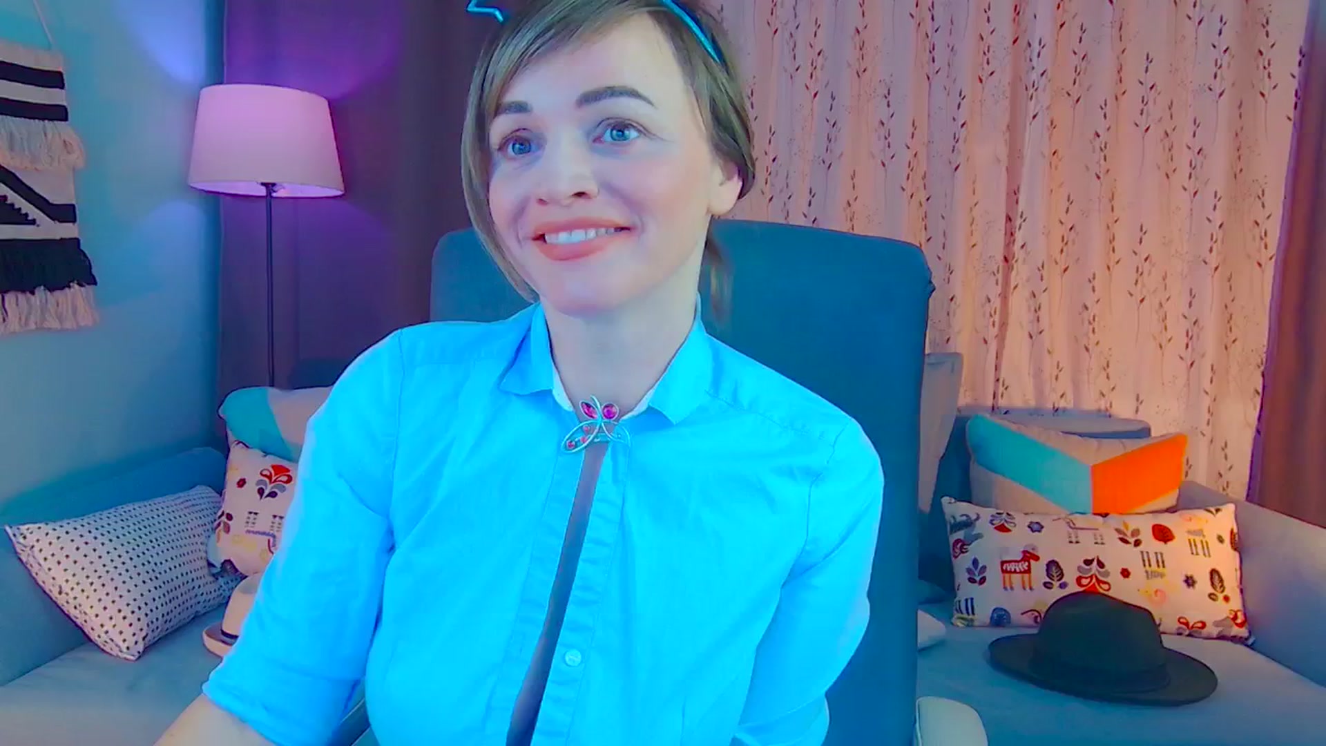 Gallery image thumbnail from SweetDazzle's myfreecams stream on, 12/20/2024, 21:11 image 8 of 20