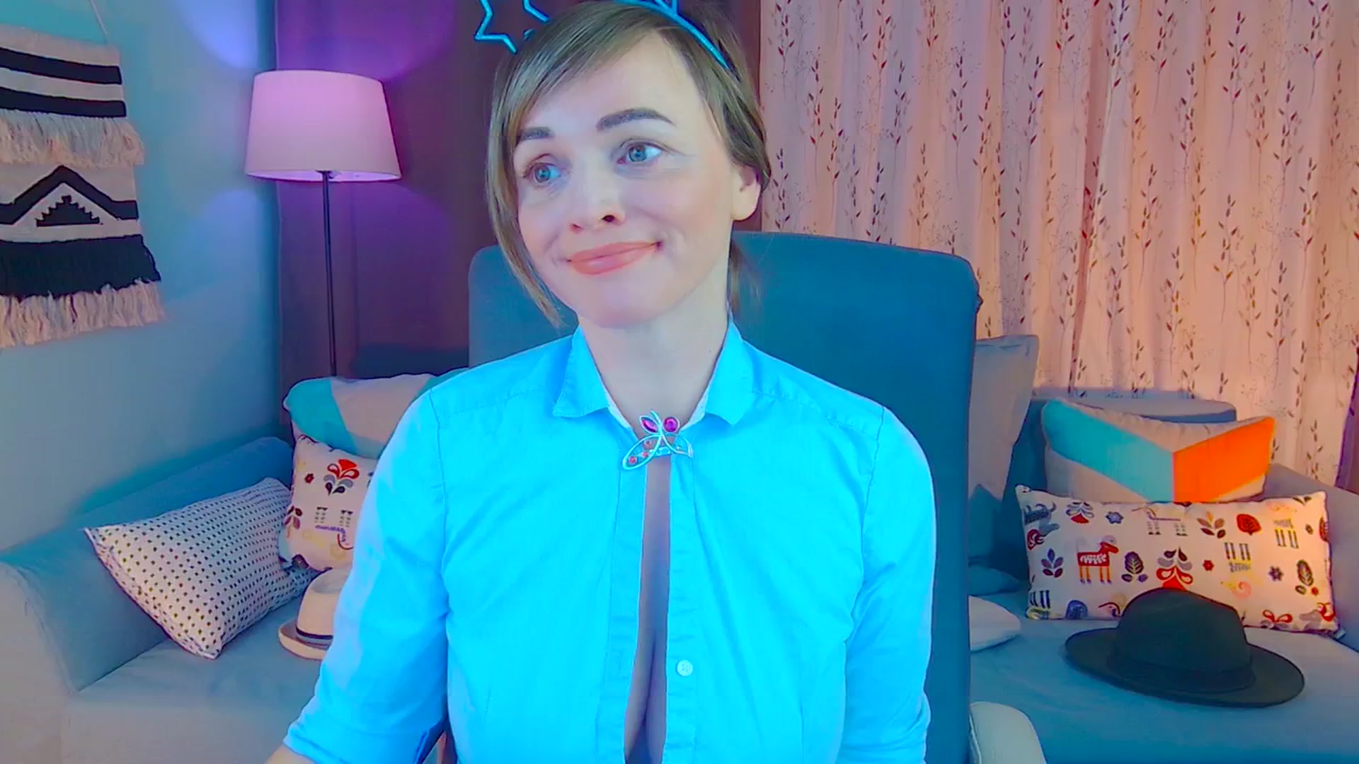 Gallery image thumbnail from SweetDazzle's myfreecams stream on, 12/20/2024, 21:11 image 3 of 20