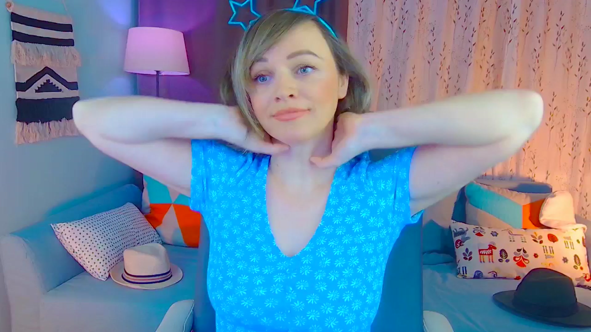 Gallery image thumbnail from SweetDazzle's myfreecams stream on, 01/04/2025, 20:29 image 7 of 20