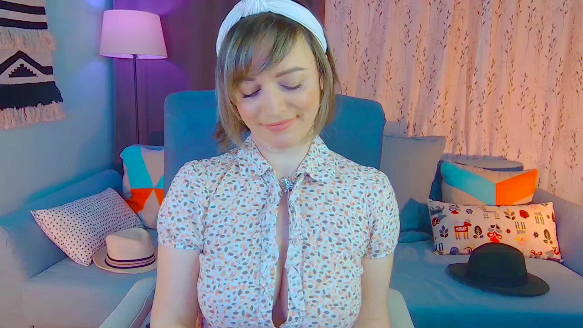 Gallery image thumbnail from SweetDazzle's myfreecams stream on, 01/06/2025, 07:20 image 14 of 20