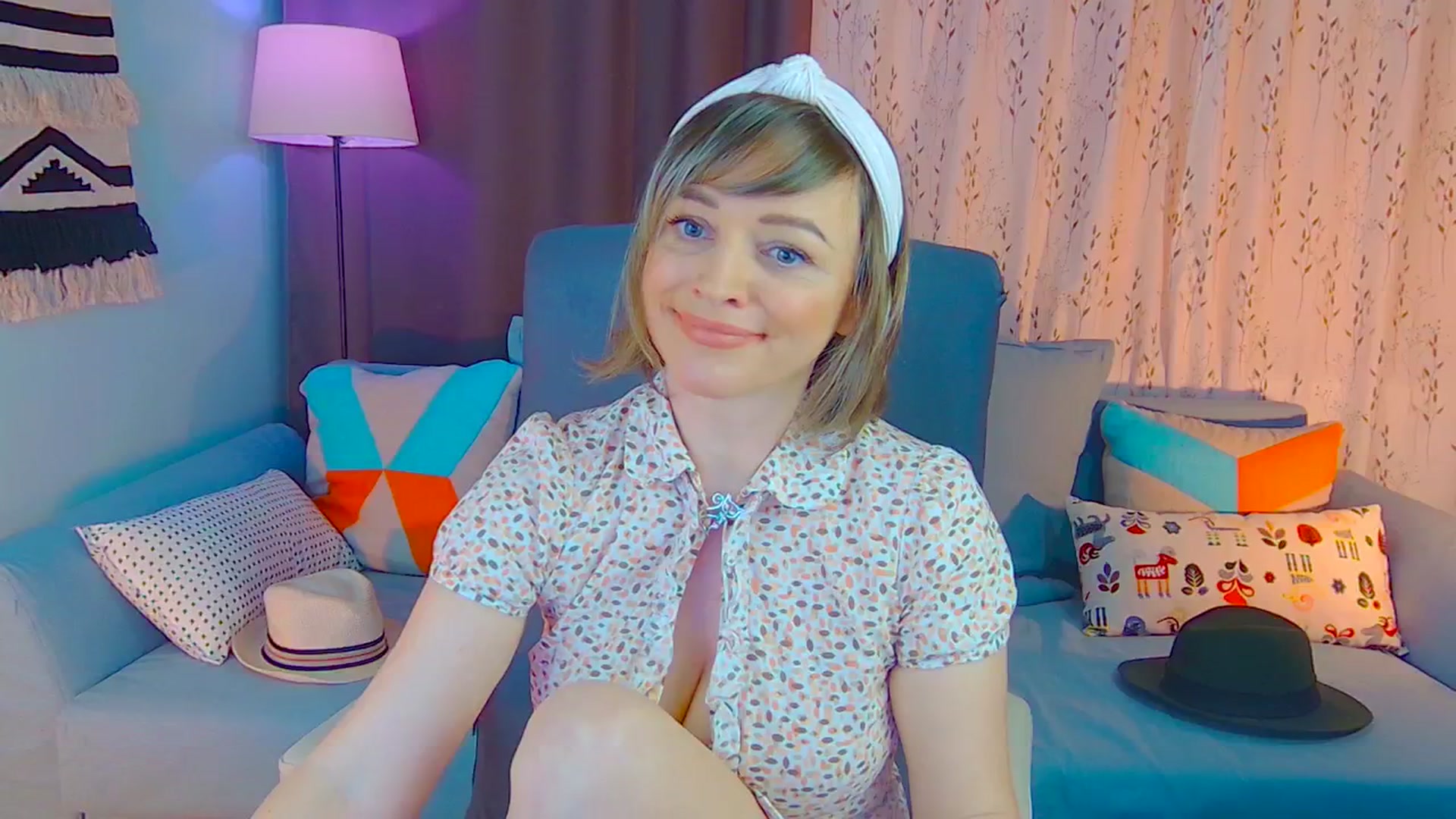 Gallery image thumbnail from SweetDazzle's myfreecams stream on, 01/06/2025, 08:30 image 17 of 20