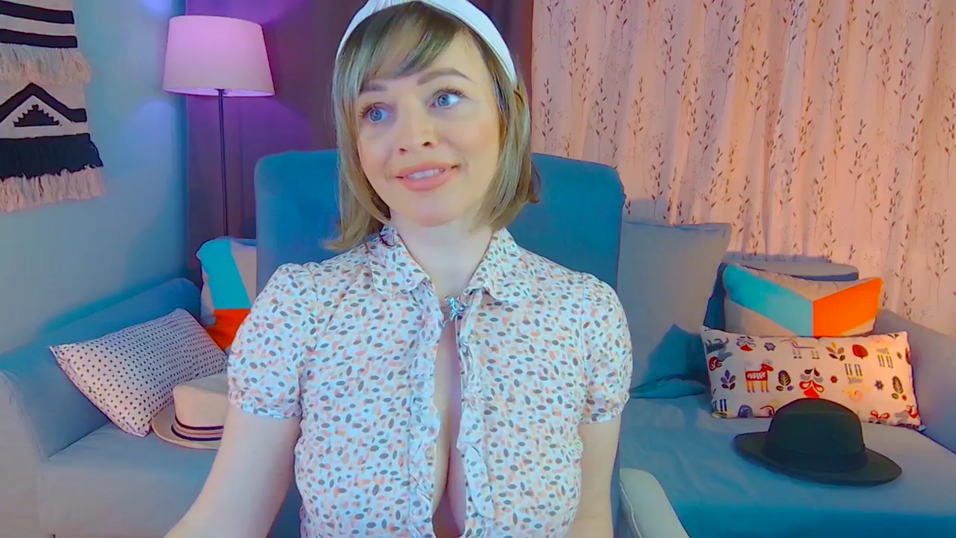 Gallery image thumbnail from SweetDazzle's myfreecams stream on, 01/06/2025, 08:30 image 13 of 20