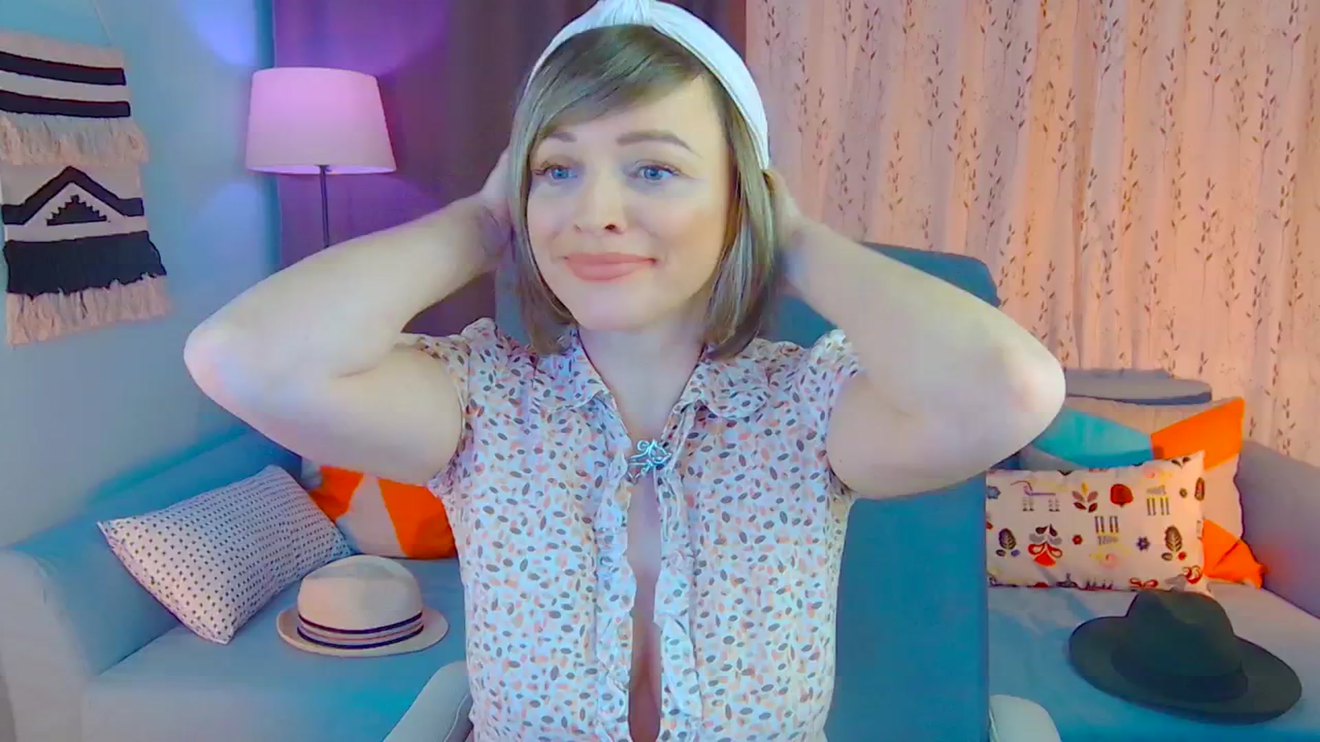 Gallery image thumbnail from SweetDazzle's myfreecams stream on, 01/06/2025, 13:22 image 7 of 20
