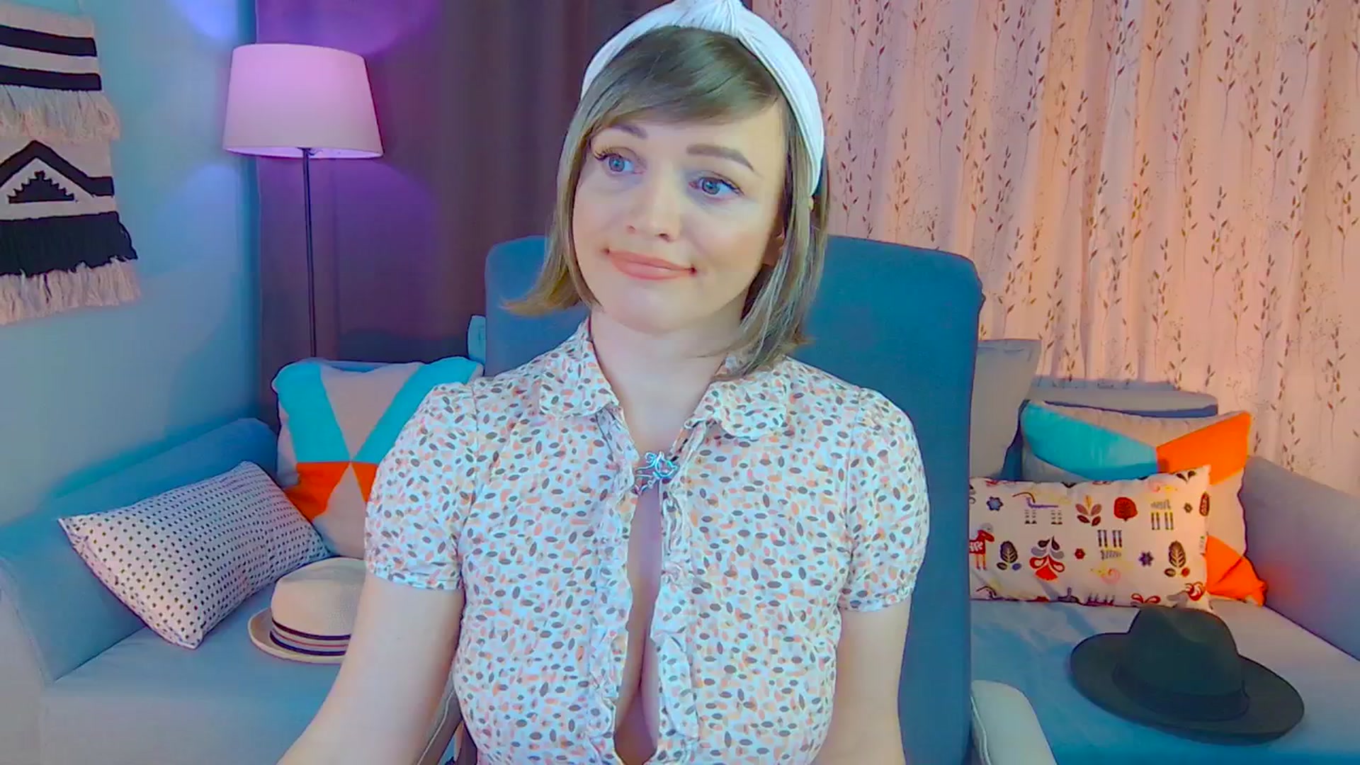 Gallery image thumbnail from SweetDazzle's myfreecams stream on, 01/06/2025, 13:22 image 13 of 20