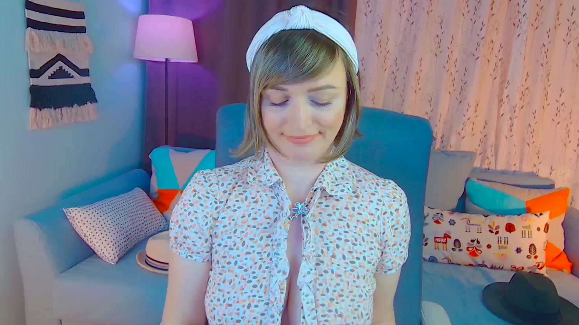 Gallery image thumbnail from SweetDazzle's myfreecams stream on, 01/06/2025, 13:22 image 16 of 20