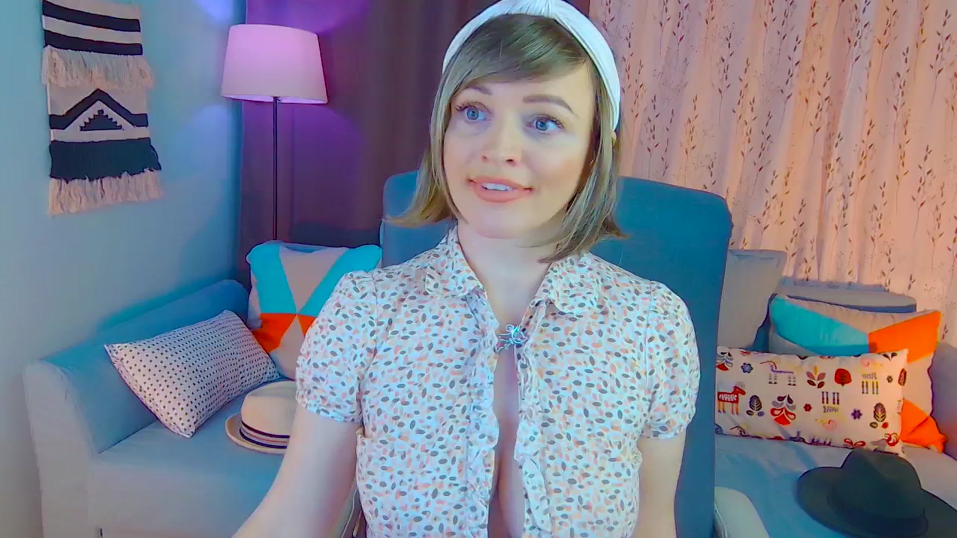 Gallery image thumbnail from SweetDazzle's myfreecams stream on, 01/06/2025, 13:22 image 15 of 20