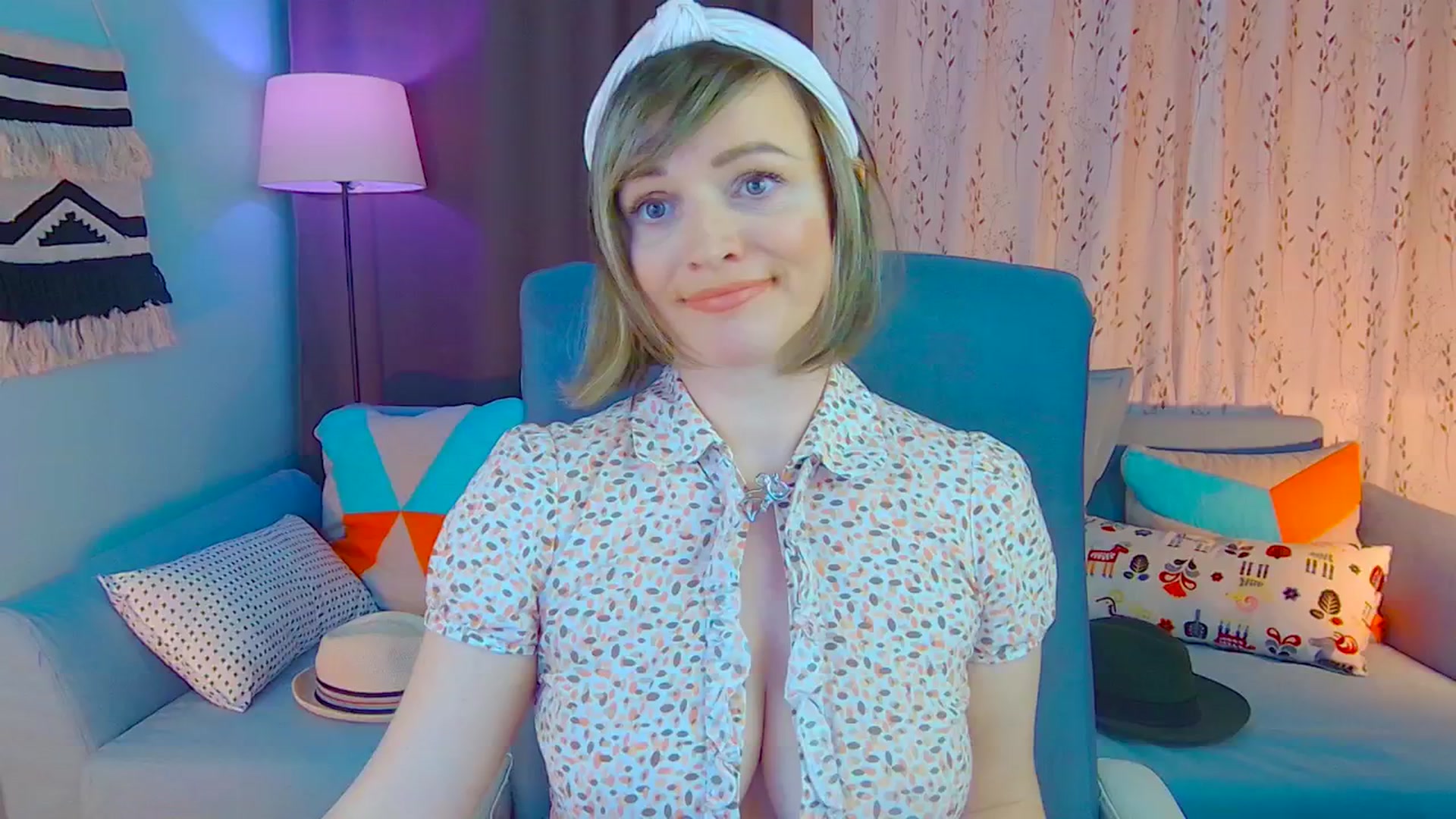 Gallery image thumbnail from SweetDazzle's myfreecams stream on, 01/06/2025, 14:14 image 7 of 20