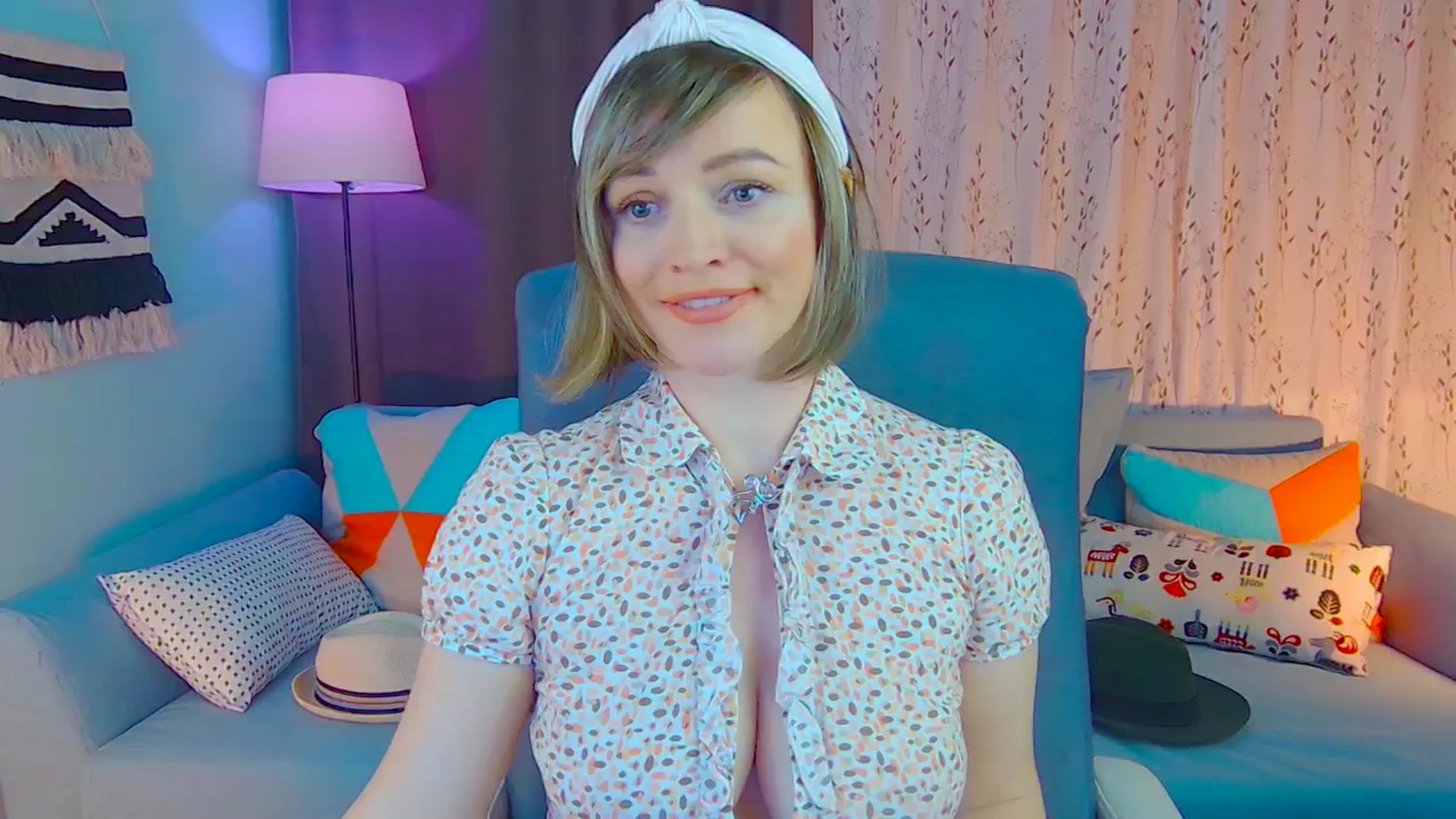 Gallery image thumbnail from SweetDazzle's myfreecams stream on, 01/06/2025, 14:14 image 8 of 20