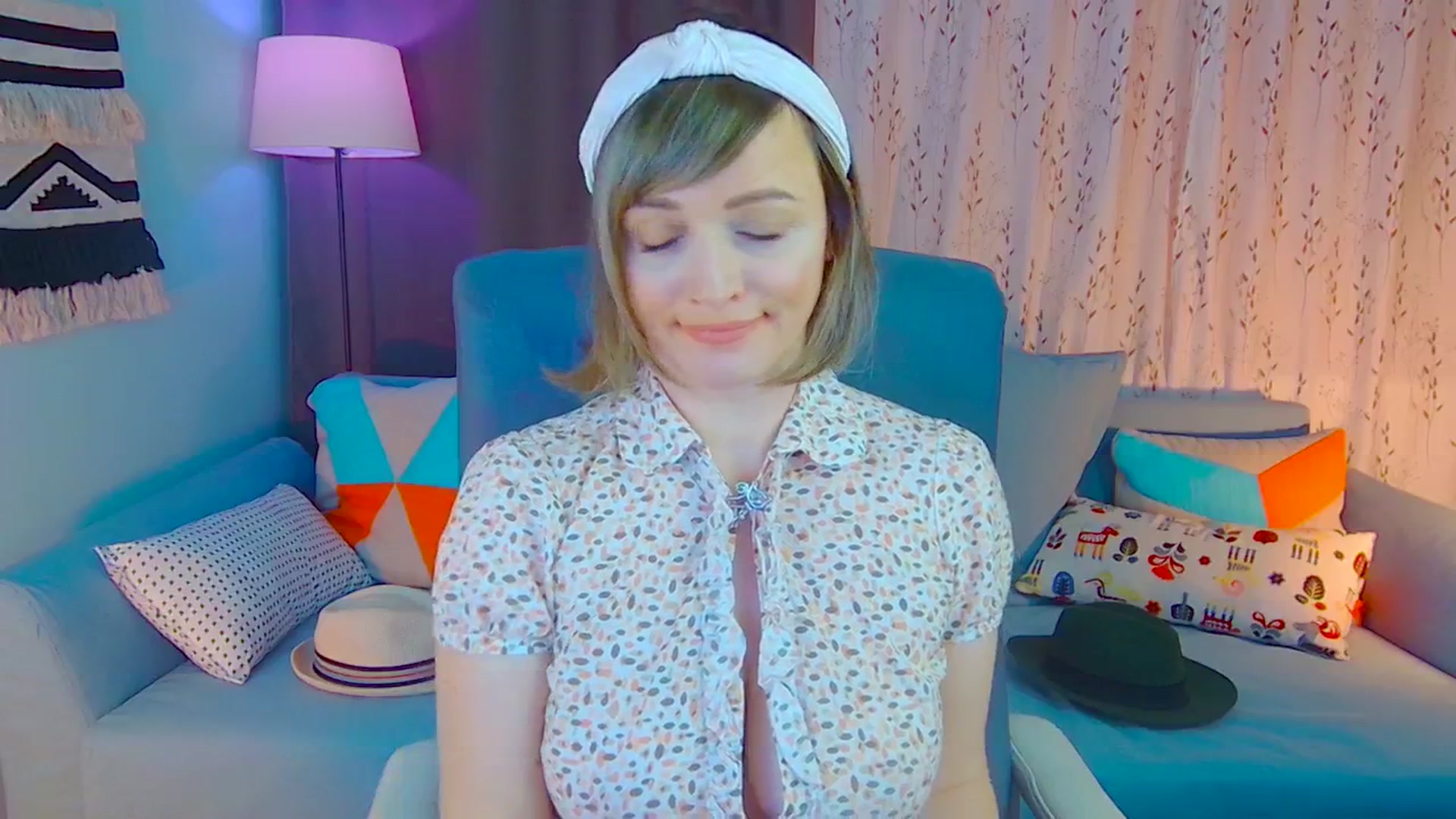 Gallery image thumbnail from SweetDazzle's myfreecams stream on, 01/06/2025, 17:38 image 9 of 20