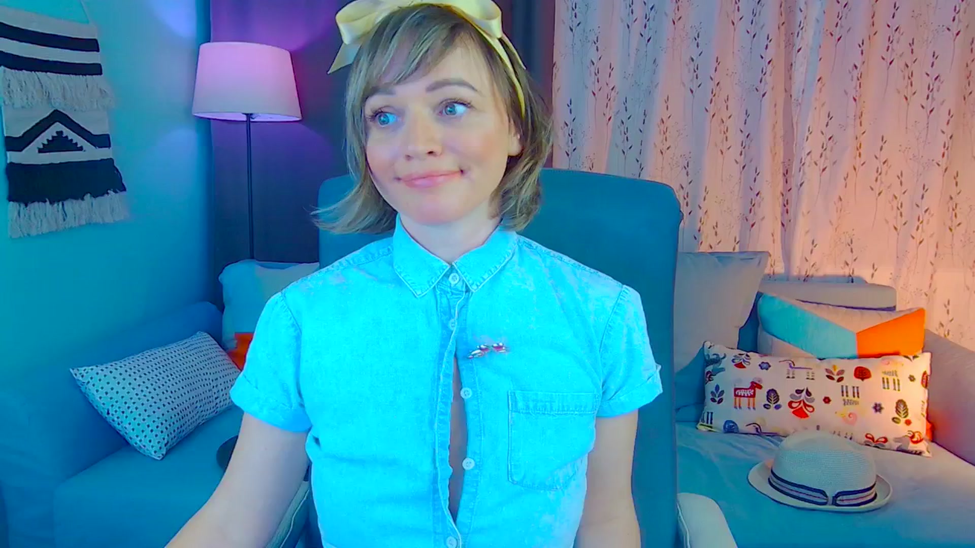 Gallery image thumbnail from SweetDazzle's myfreecams stream on, 01/09/2025, 17:22 image 5 of 20