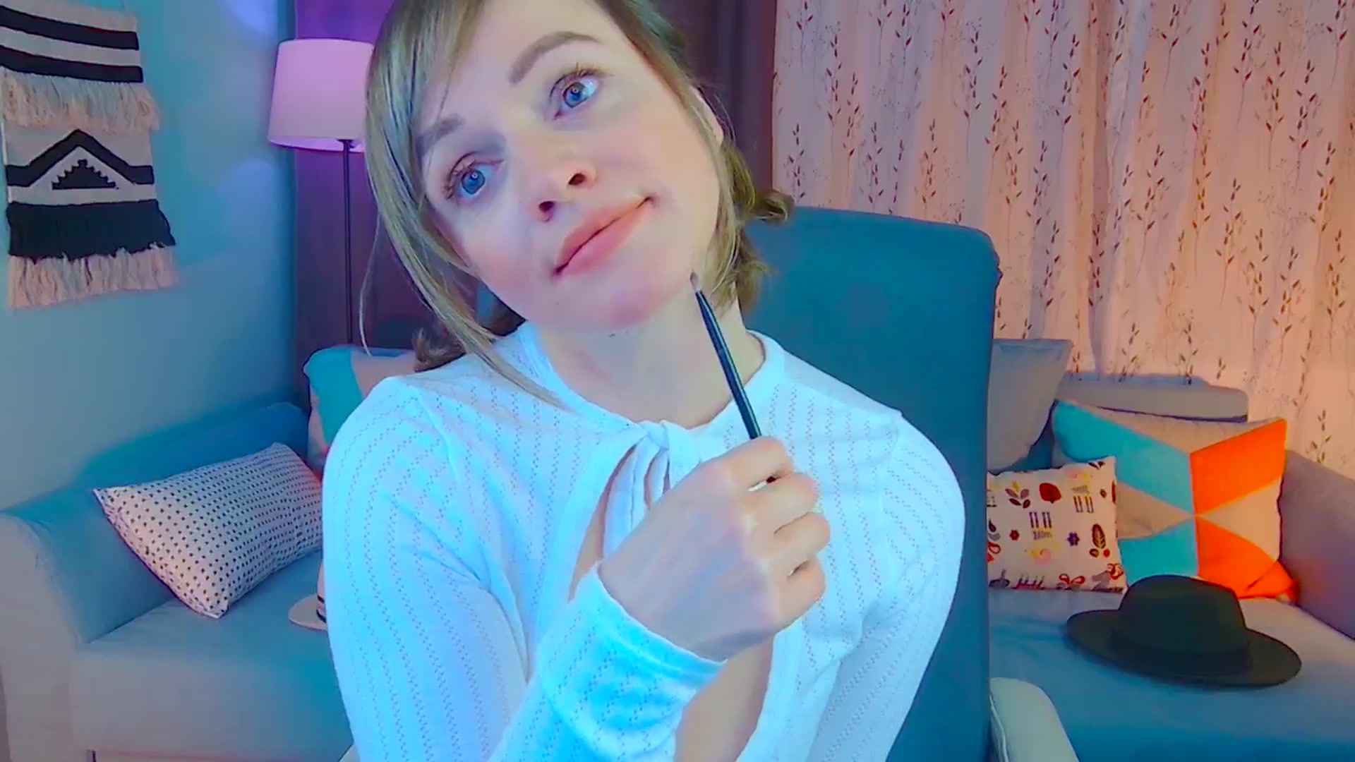 Gallery image thumbnail from SweetDazzle's myfreecams stream on, 01/13/2025, 14:29 image 17 of 20